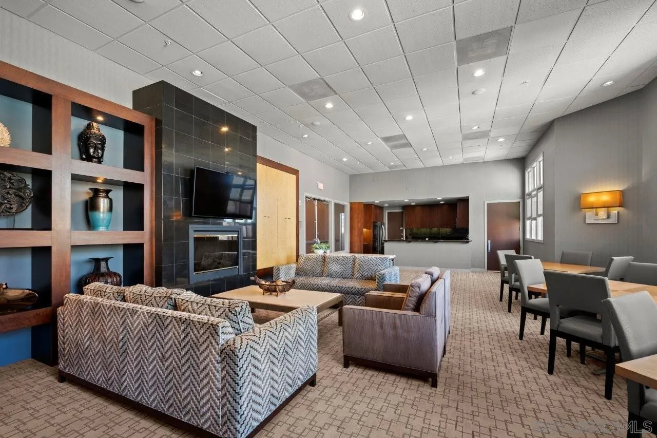 https://cdn.realtyfeed.com/cdn/127/260023866/9680be2ccbd8a5359d07a504fe63a2e5.webp