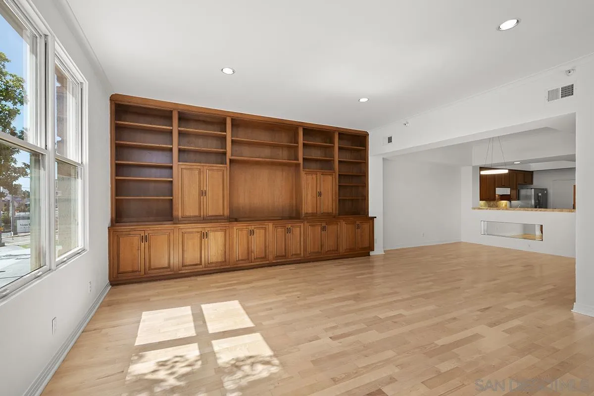 https://cdn.realtyfeed.com/cdn/127/260023866/fbbcd15af184dc6322f50f6d29b07566.webp