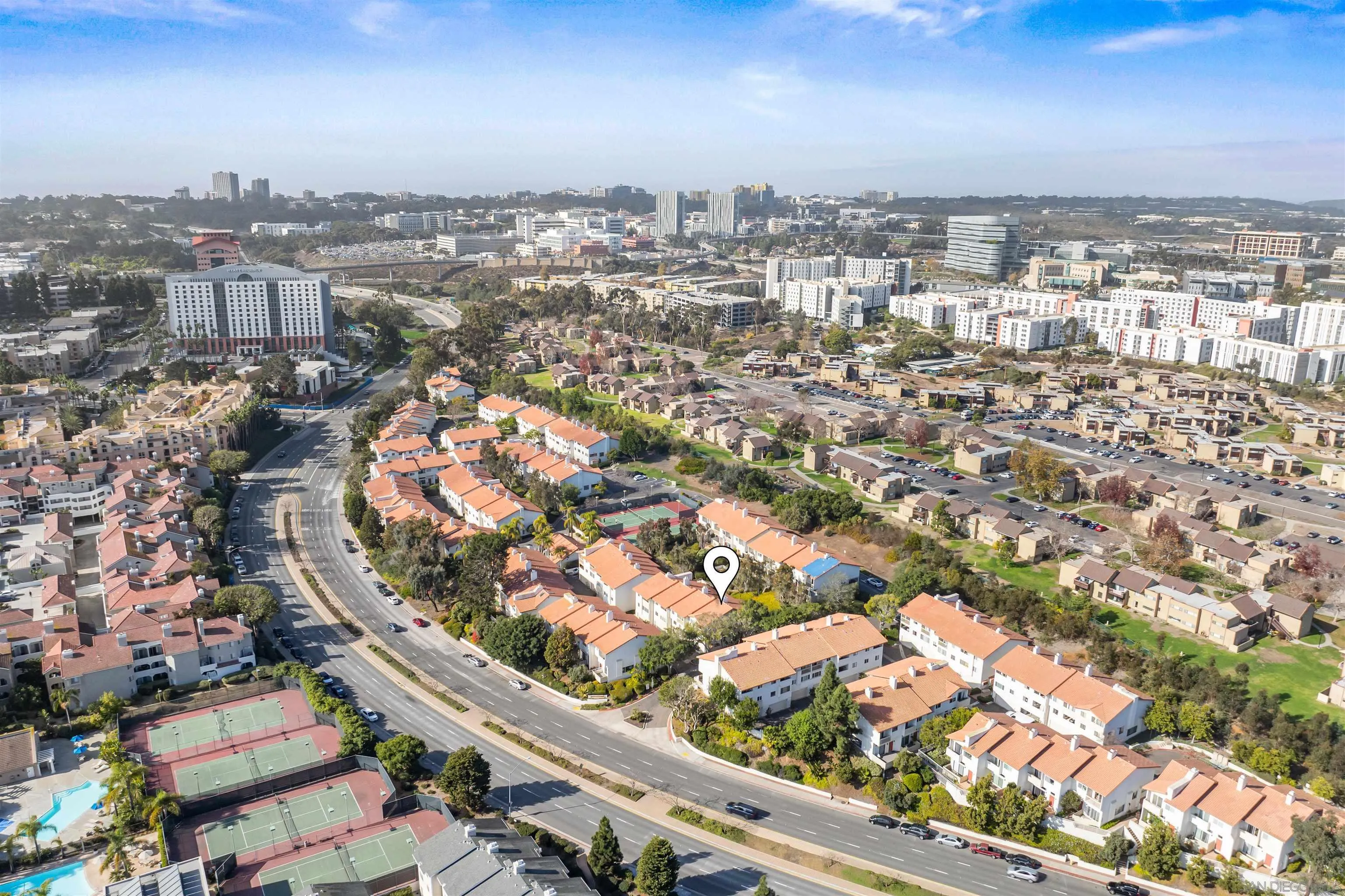https://cdn.realtyfeed.com/cdn/127/260023868/00e201a0f644e91c6859803226038bd5.webp