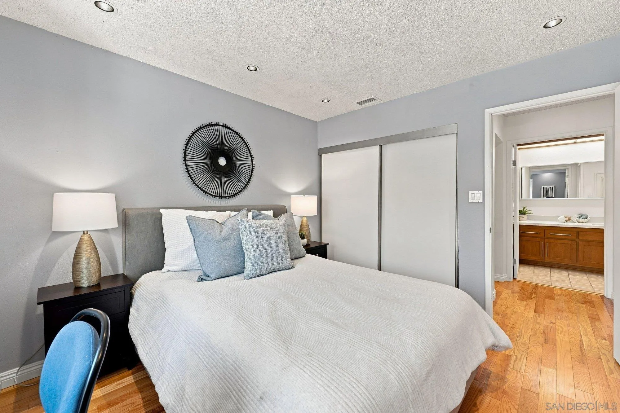 https://cdn.realtyfeed.com/cdn/127/260023868/0aecf0bce3b87b8178a1be35bba7f57e.webp
