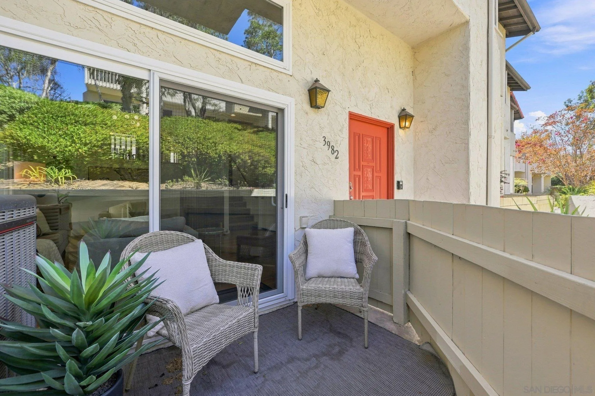 https://cdn.realtyfeed.com/cdn/127/260023868/1e7f4fa0fc70c3c72270aa5e0de8211b.webp