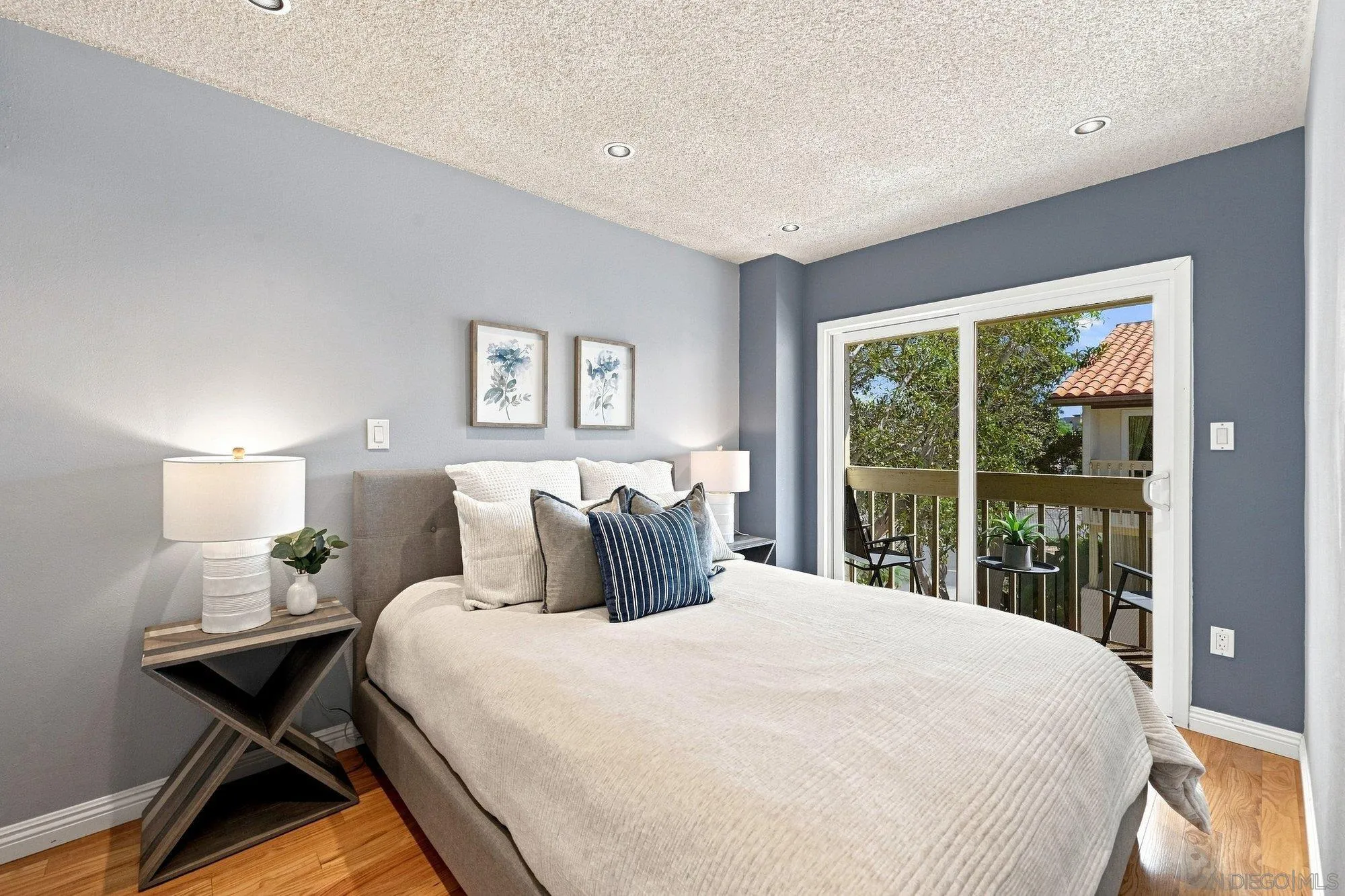 https://cdn.realtyfeed.com/cdn/127/260023868/7f9a7491ddda26f0e5bea7cc5cc2d8ff.webp