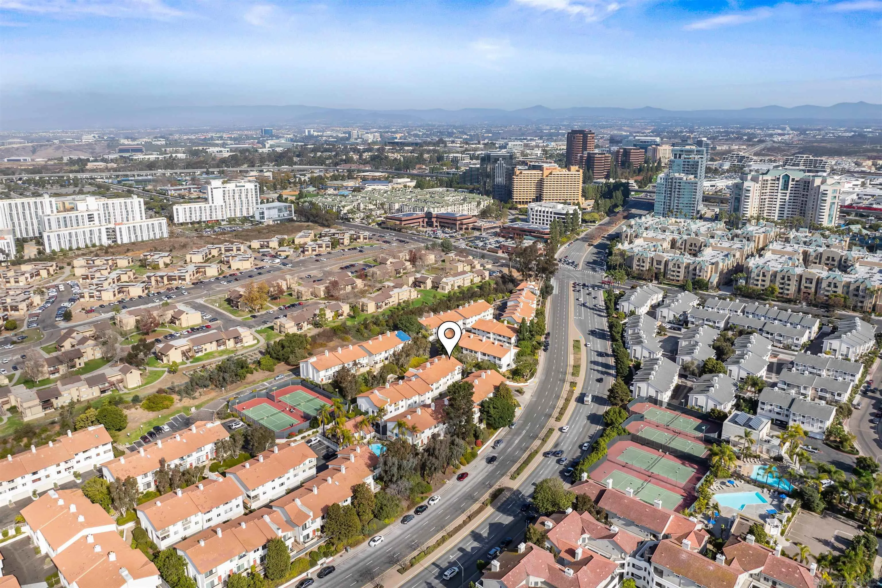 https://cdn.realtyfeed.com/cdn/127/260023868/c34f11547c157f0a2e90ff74d11018ef.webp