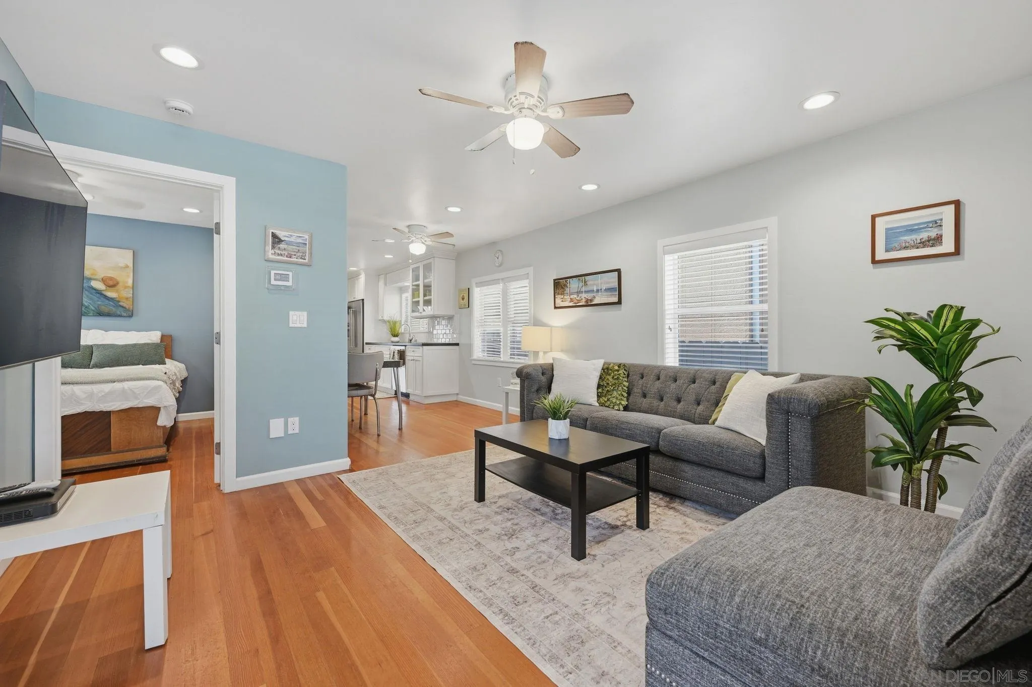 4925-27 SARATOGA AVE, San Diego, CA 92107, photo 9