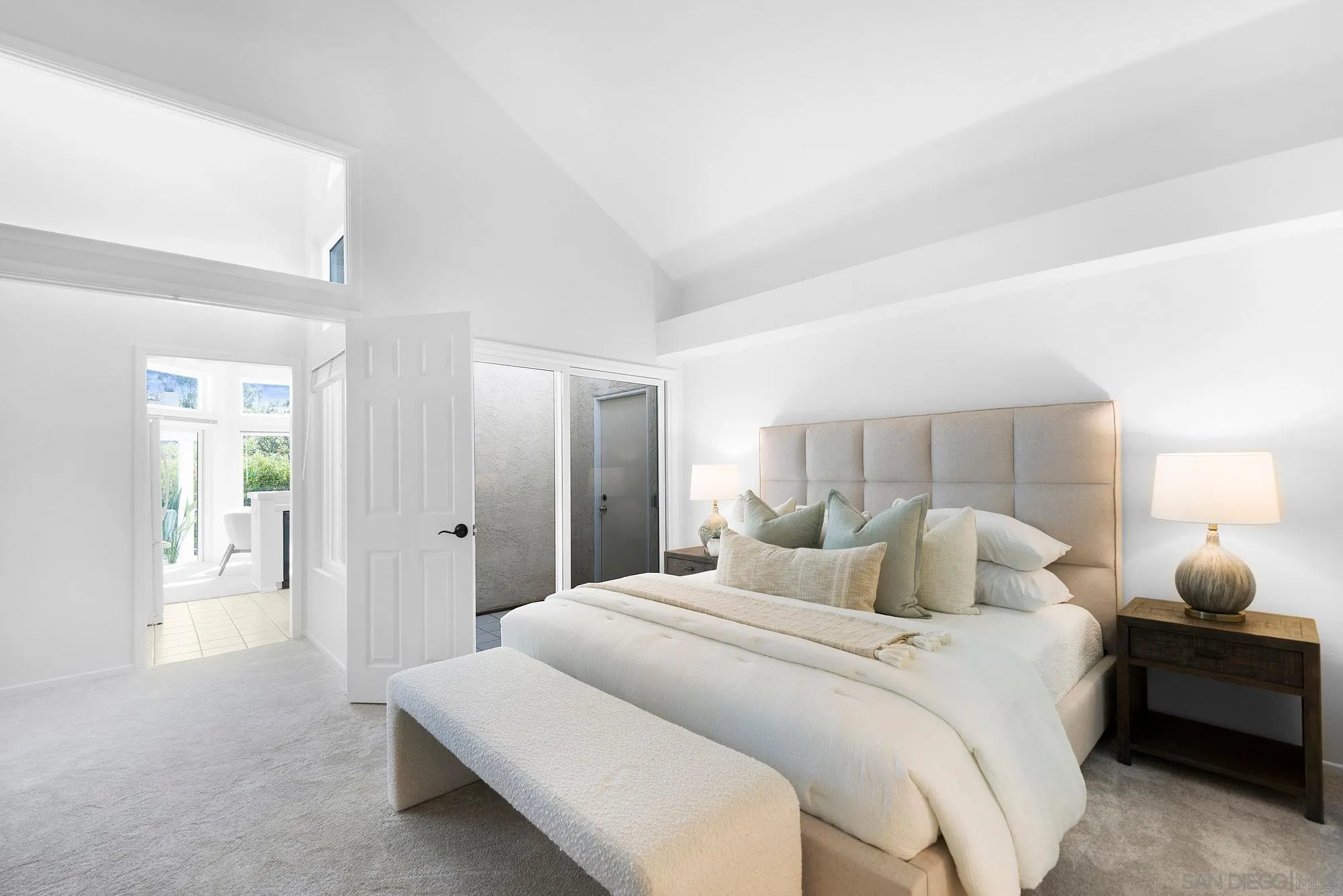 https://cdn.realtyfeed.com/cdn/127/260023879/8bf920f940a492d8f9b35694f3b16105.webp