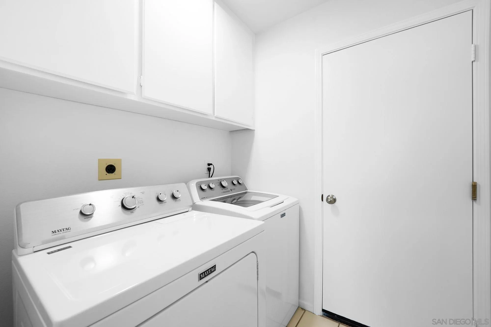 https://cdn.realtyfeed.com/cdn/127/260023879/a979a3728f9359828e1adb05e012bd33.webp