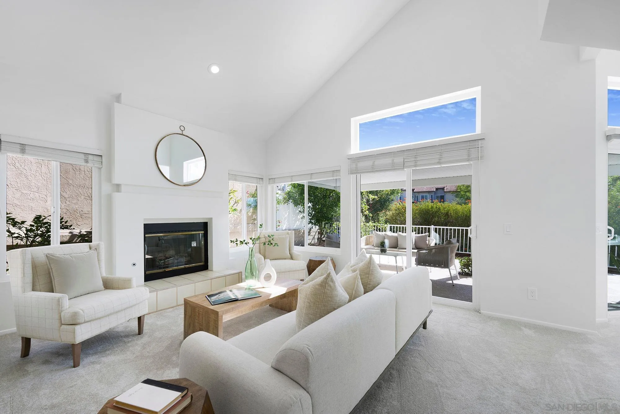 https://cdn.realtyfeed.com/cdn/127/260023879/fa09dec2930dc894b8714639a8a8029c.webp