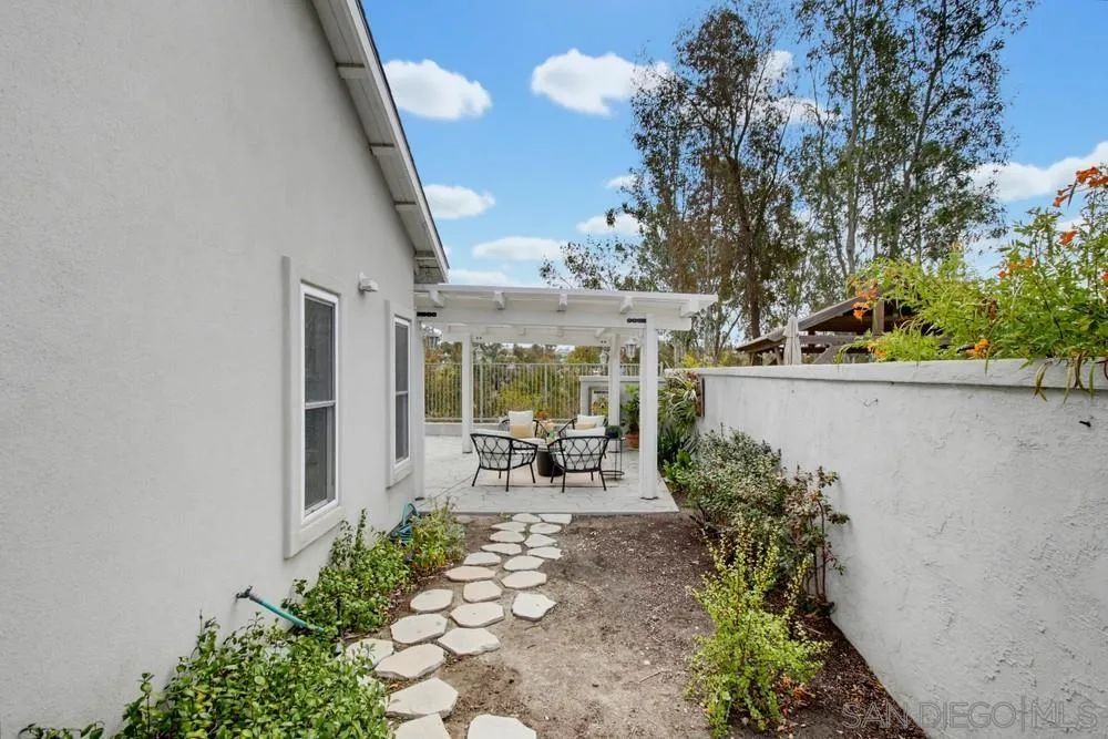 https://cdn.realtyfeed.com/cdn/127/260023880/0873e13b776d29c455e5ef2f465b3de8.webp