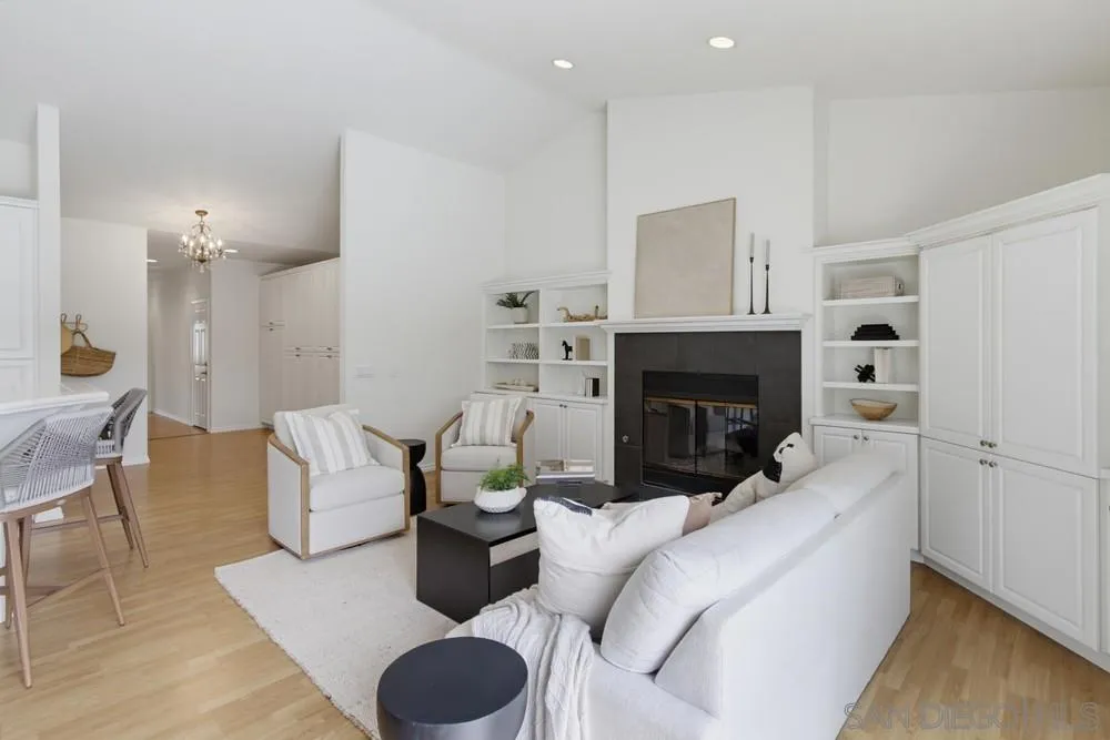 https://cdn.realtyfeed.com/cdn/127/260023880/203785e61cfd8b6d536a5de7a7a4f28a.webp