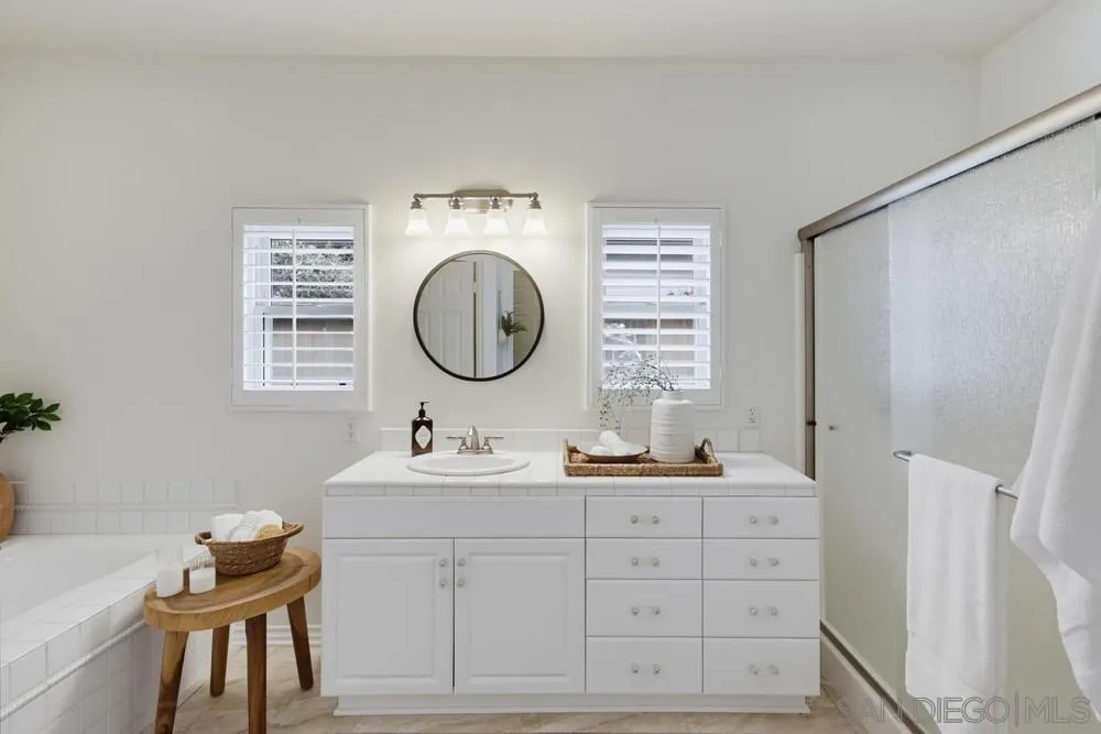 https://cdn.realtyfeed.com/cdn/127/260023880/74e6dee26f06a91c909fc2f8d5257616.webp