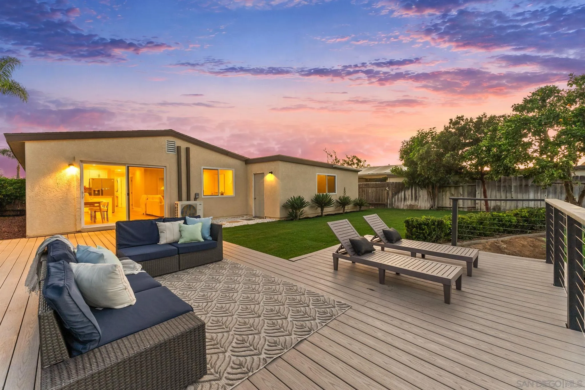 https://cdn.realtyfeed.com/cdn/127/260023882/1c292cb4be8deb75f8850d963e7b8d64.webp