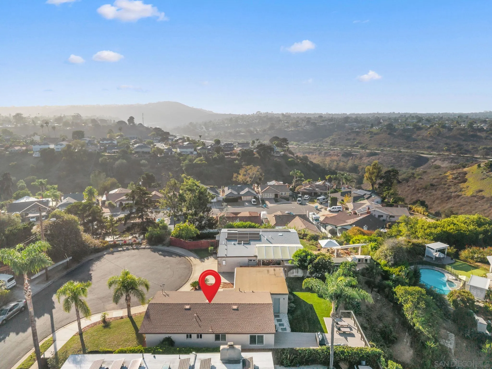 https://cdn.realtyfeed.com/cdn/127/260023882/8191dd0ec1681f8f74f26962e681ed71.webp