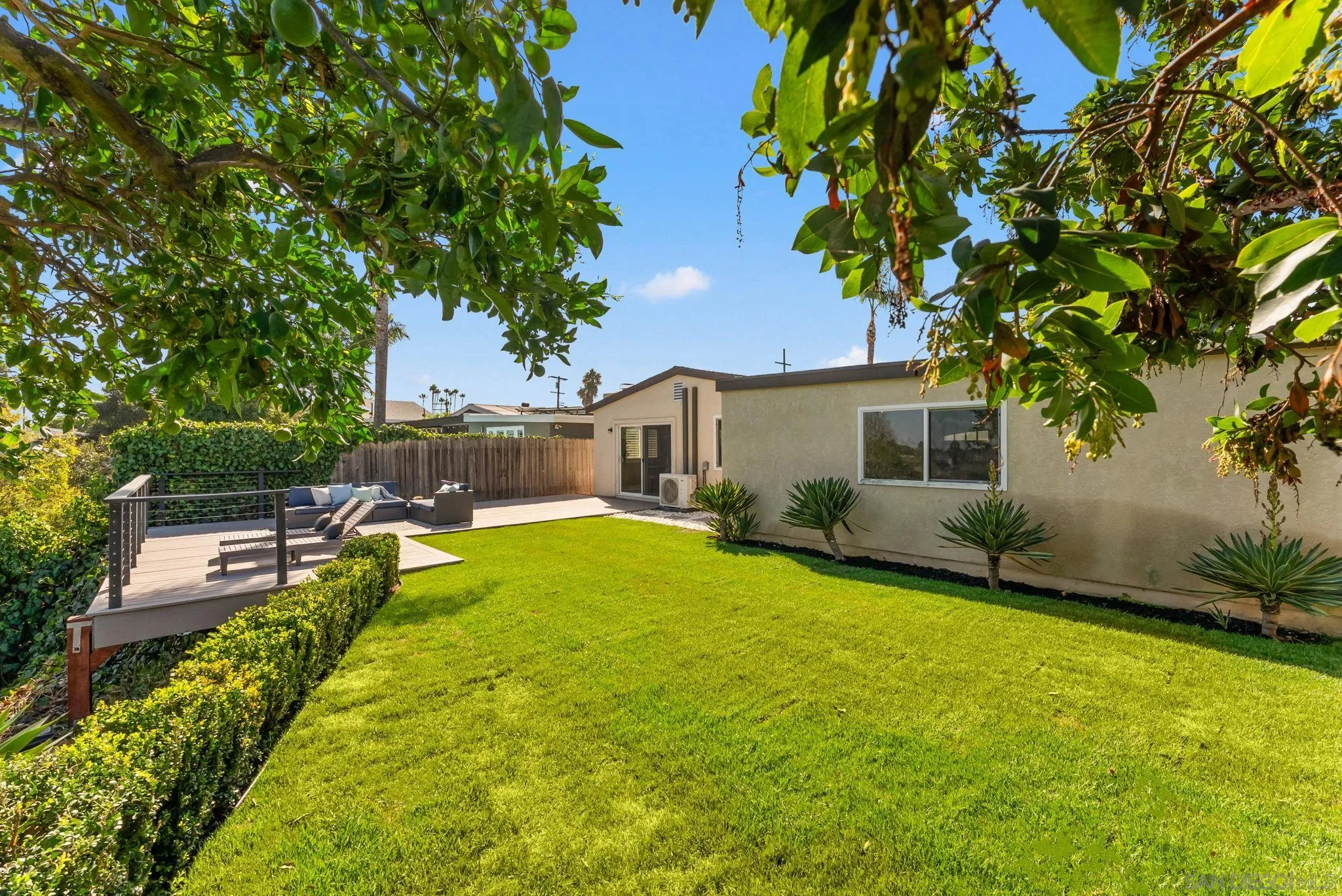 https://cdn.realtyfeed.com/cdn/127/260023882/99e4dee521a41f9141d7ff48e22b5dca.webp