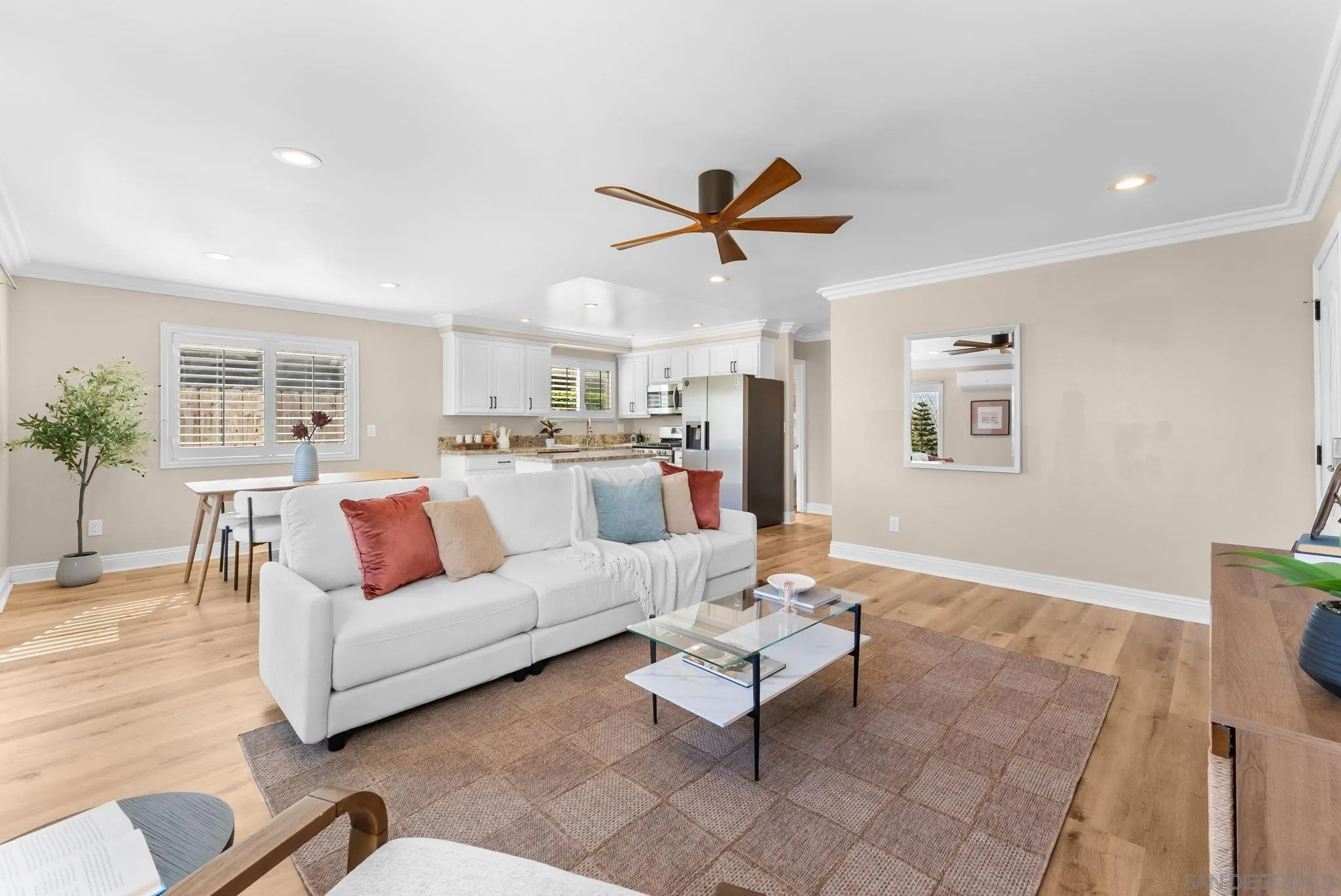 https://cdn.realtyfeed.com/cdn/127/260023882/c63e7baaac12dc2c4c019c5203add4e7.webp