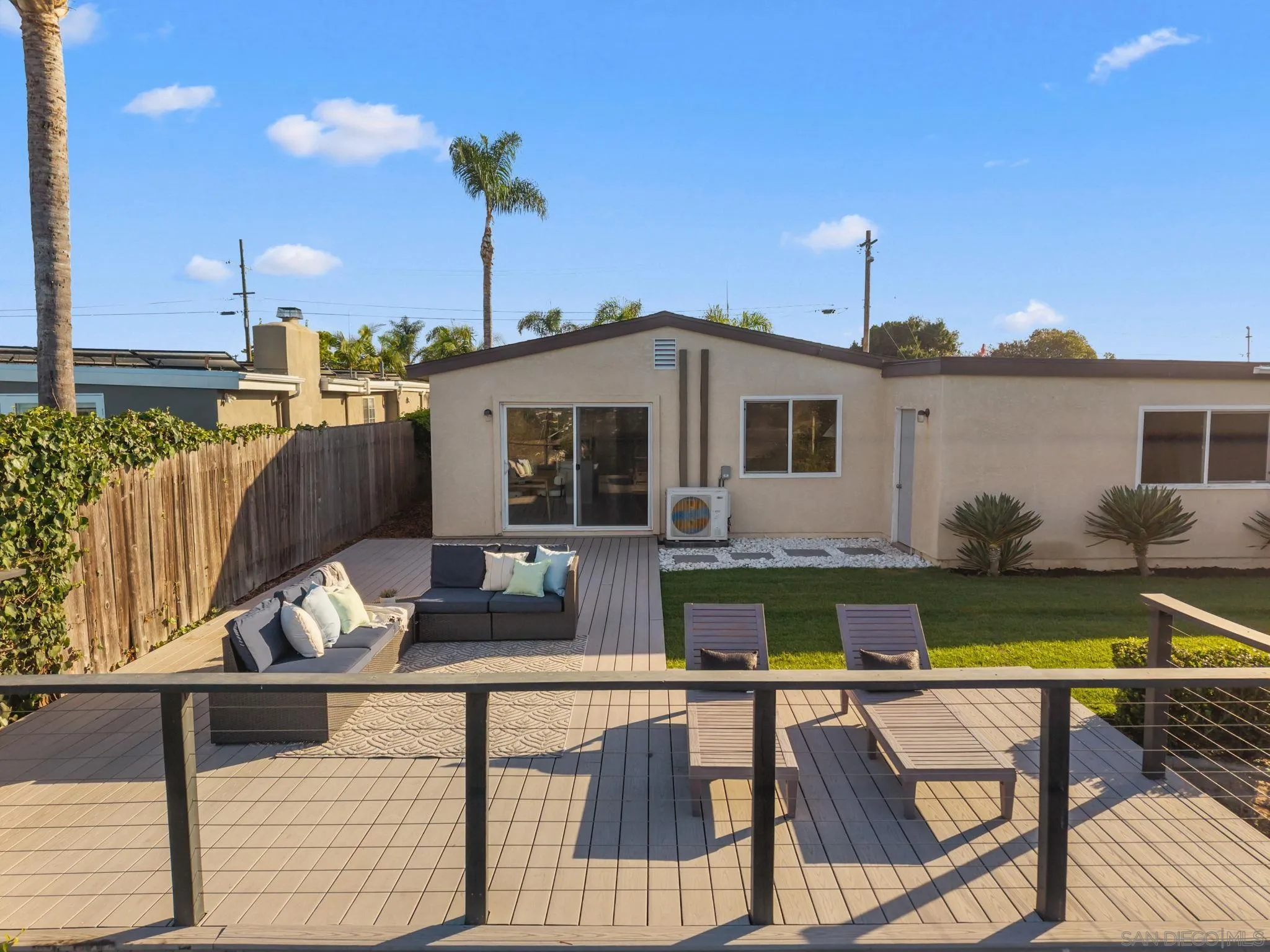 https://cdn.realtyfeed.com/cdn/127/260023882/c9557ccd6182d75623498ff3481d87ea.webp