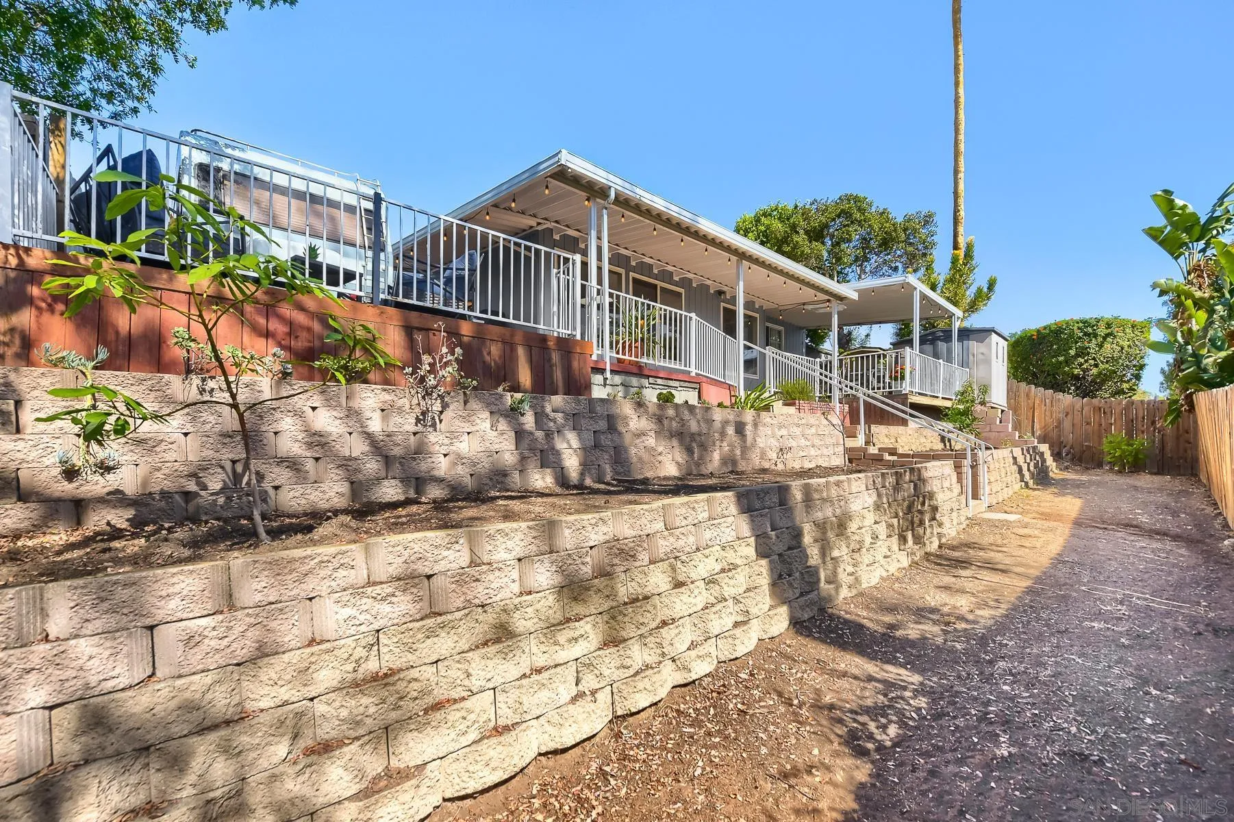 https://cdn.realtyfeed.com/cdn/127/260023884/a62c90dc69eac40bb26c841e88920730.webp