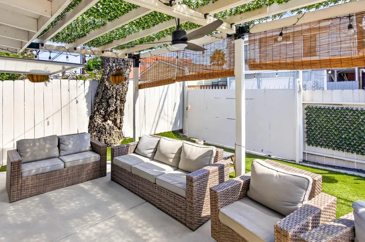 https://cdn.realtyfeed.com/cdn/127/260023885/4d14bcf9111fdb31469b2f8a2c381457.webp