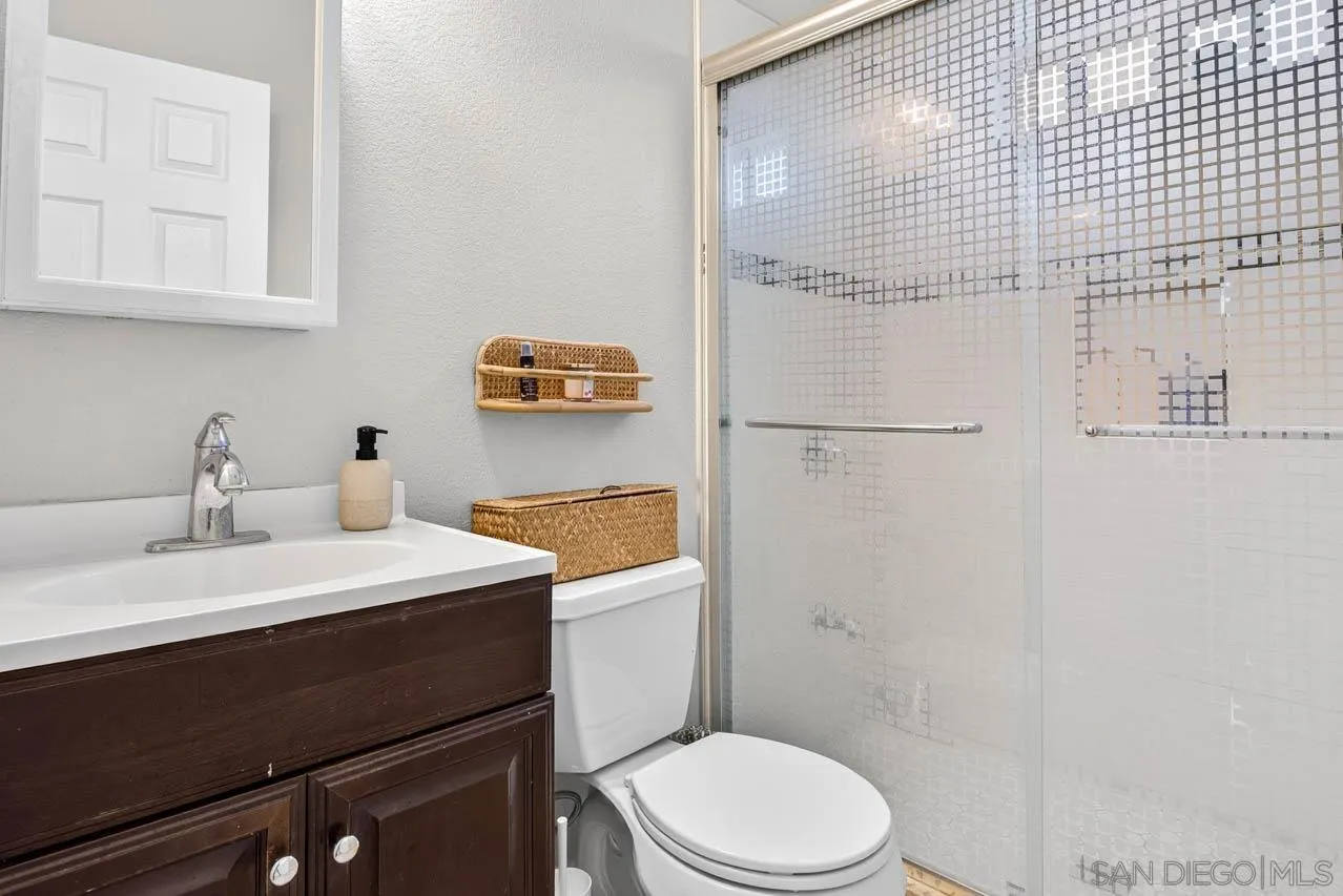 https://cdn.realtyfeed.com/cdn/127/260023885/8853a6e394b5b80d5f55a2d250bcf873.webp