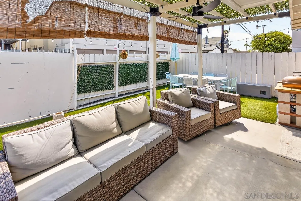 https://cdn.realtyfeed.com/cdn/127/260023885/94cb75b657b550aa759be69fdcef039c.webp