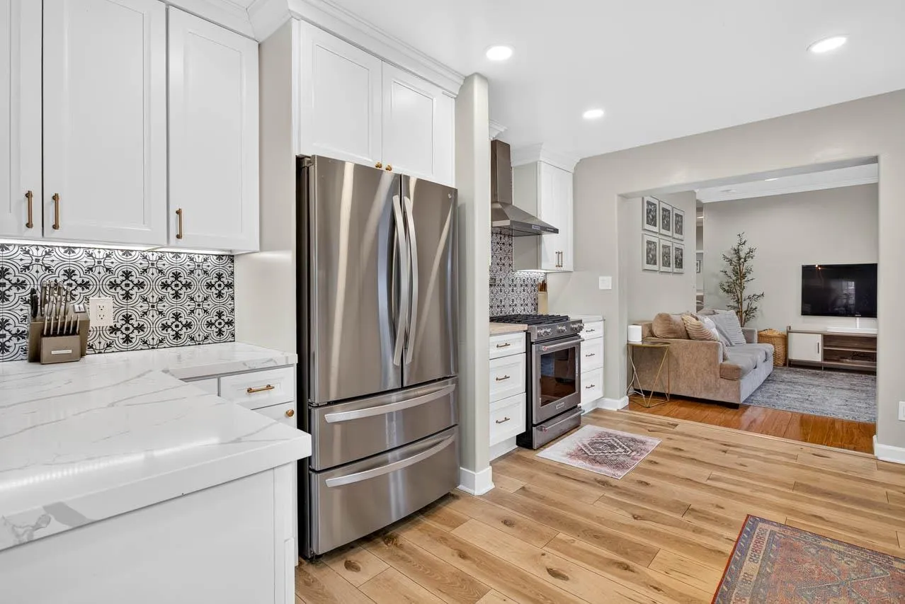 https://cdn.realtyfeed.com/cdn/127/260023885/9b379fb31baf3167cf6bf089f360a1a2.webp