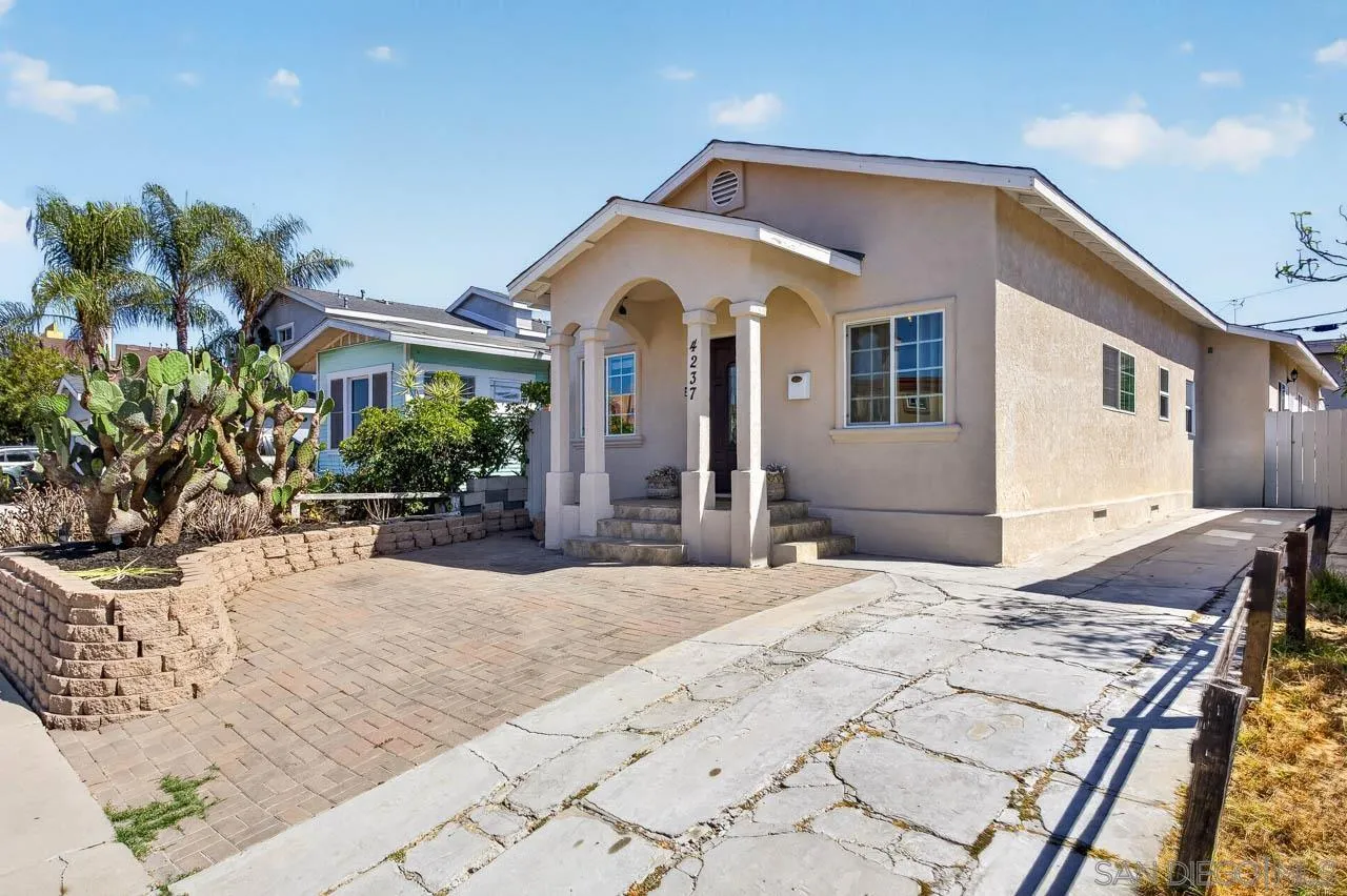 https://cdn.realtyfeed.com/cdn/127/260023885/c97e7ce68fb1f4e2b9752351af8b900b.webp