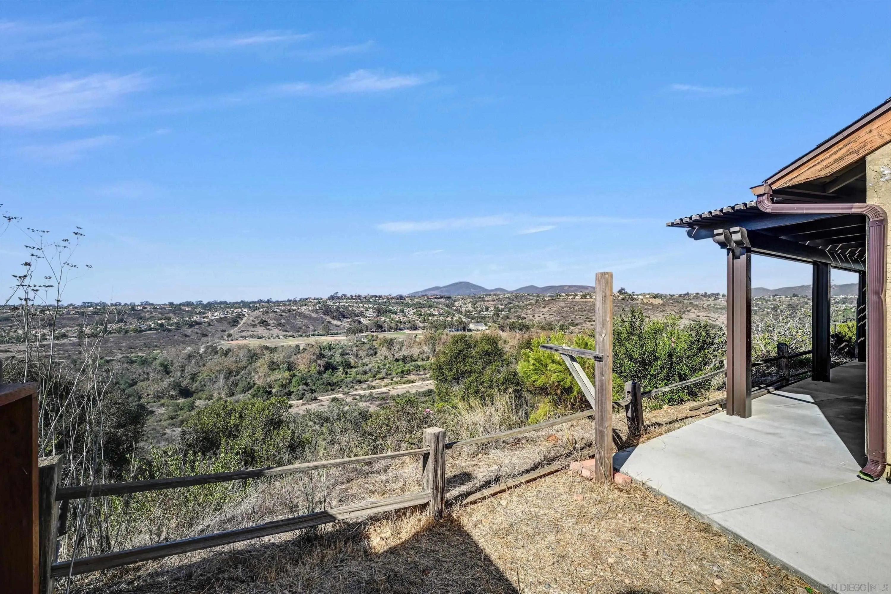 https://cdn.realtyfeed.com/cdn/127/260023889/46ed00c296046bbc671aa0fe0e3e2a2b.webp