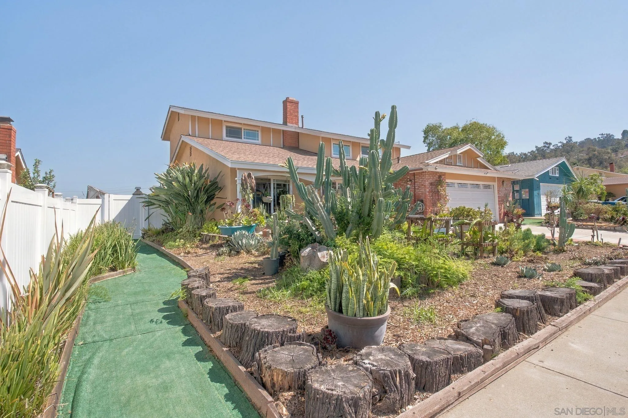 https://cdn.realtyfeed.com/cdn/127/260023892/15ecab6f3e38e3510da0f4ab23e0cfc9.webp