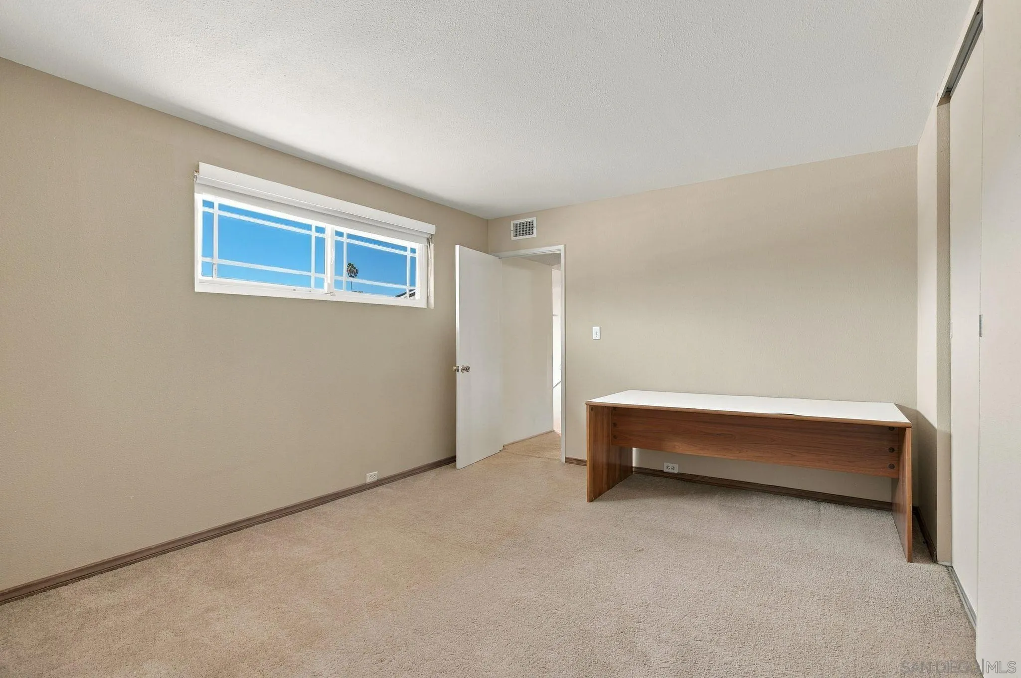 https://cdn.realtyfeed.com/cdn/127/260023892/7952fee0b64f68f6c611ee089f4401ab.webp