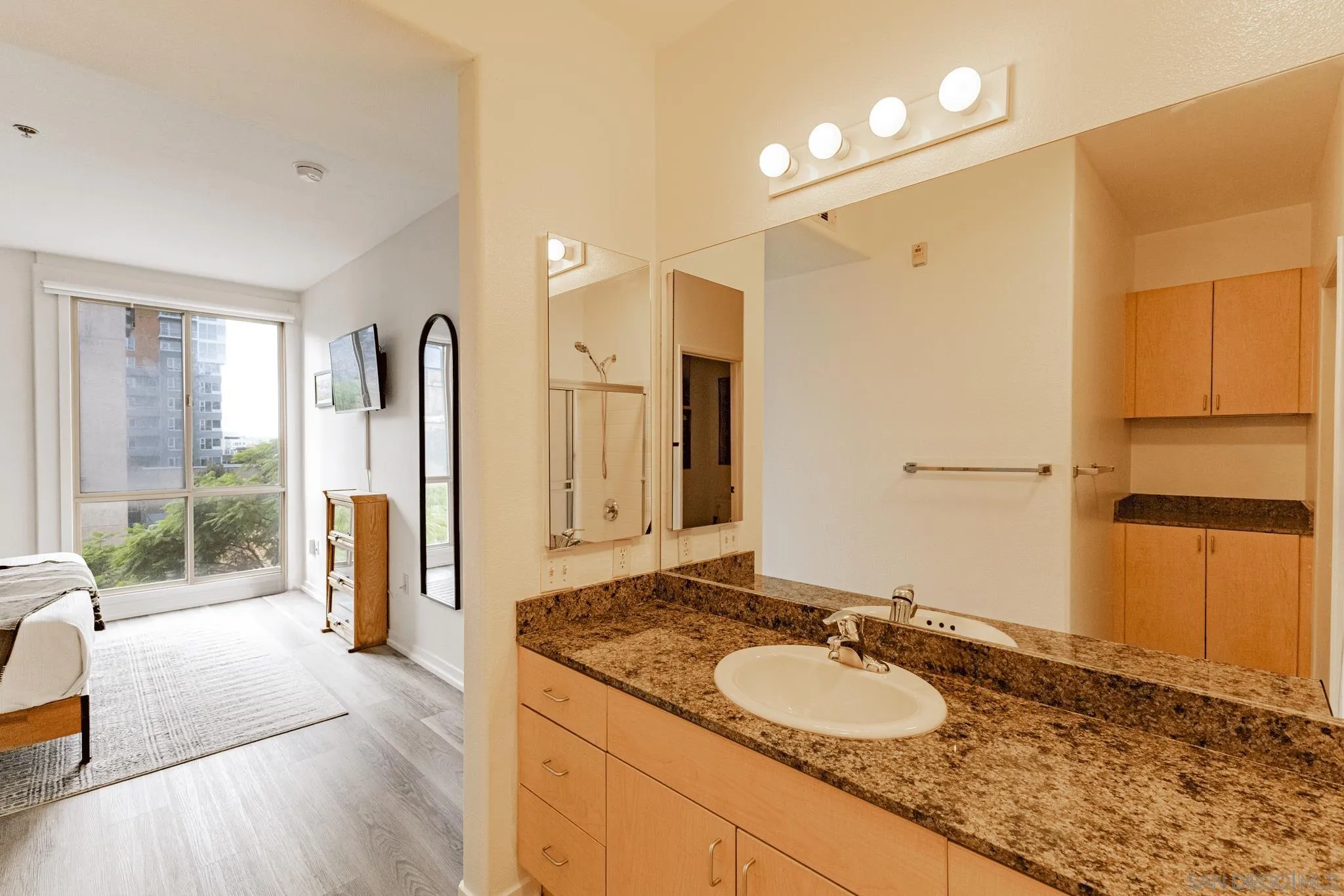 https://cdn.realtyfeed.com/cdn/127/260023893/24883d4aea28178f1b97f496875e8fa7.webp