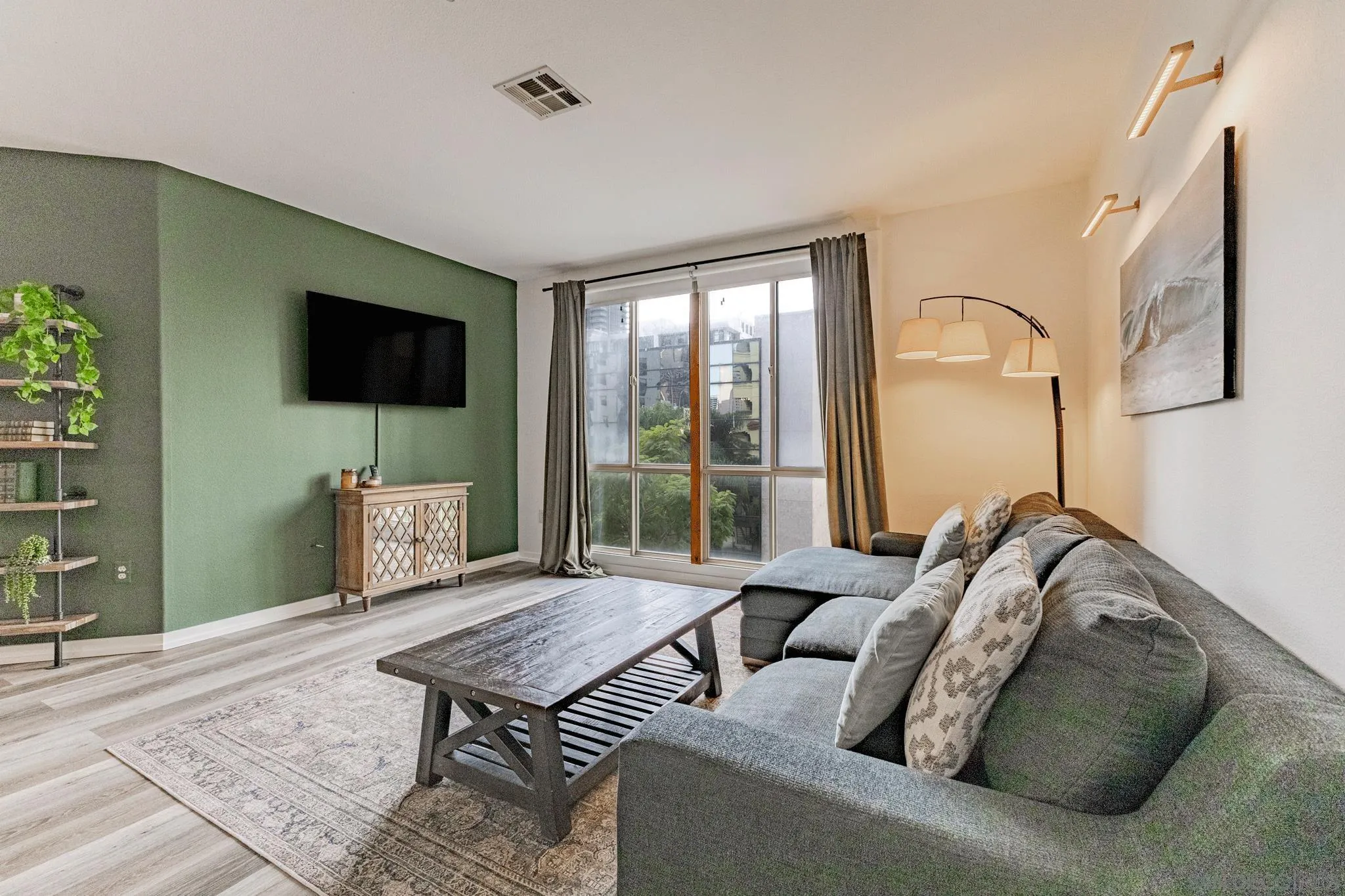 https://cdn.realtyfeed.com/cdn/127/260023893/2c419131ca007bf405c4c1dc2e9e33c2.webp