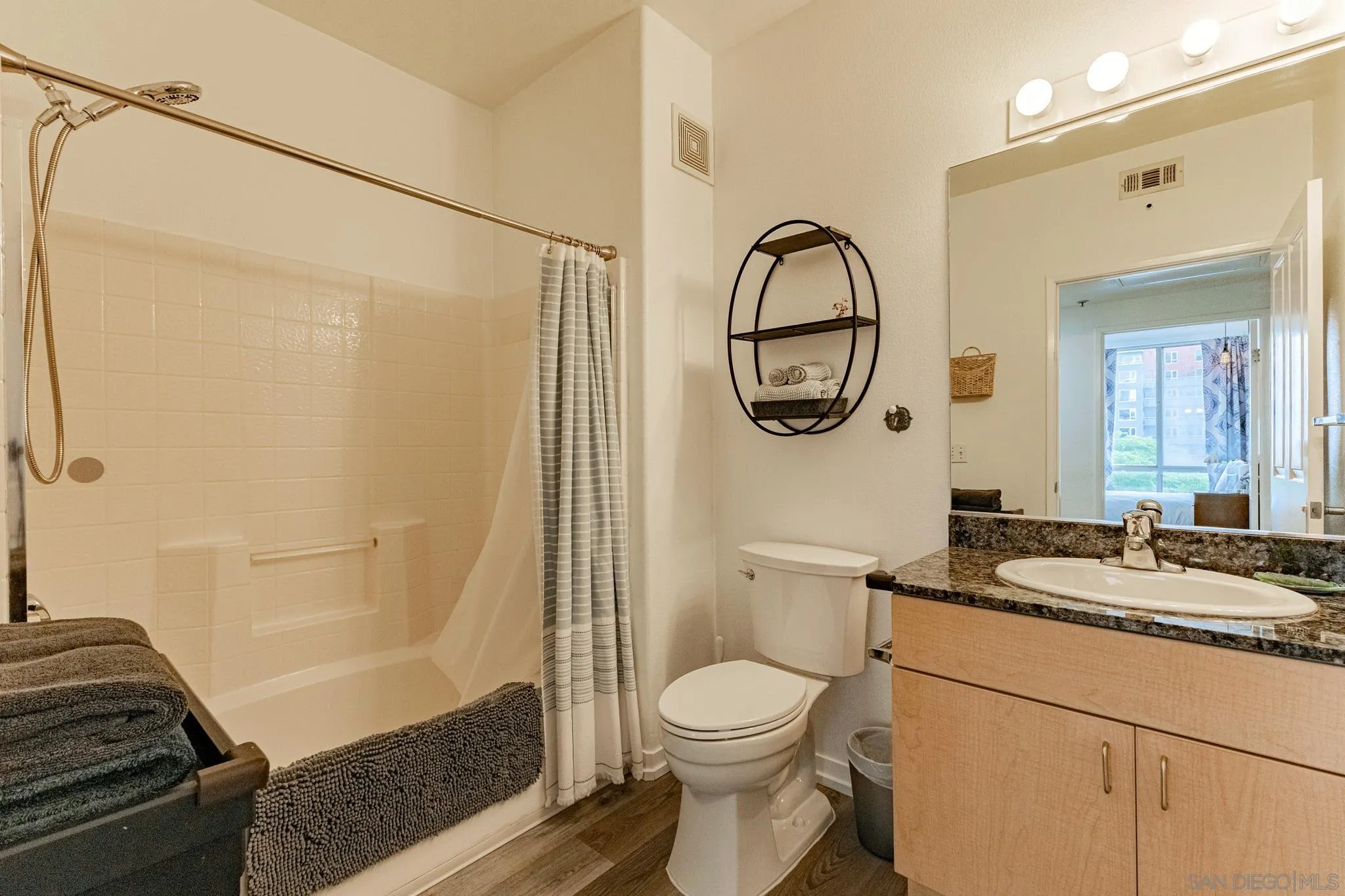 https://cdn.realtyfeed.com/cdn/127/260023893/a9566985b053f79f7276205c47115f67.webp