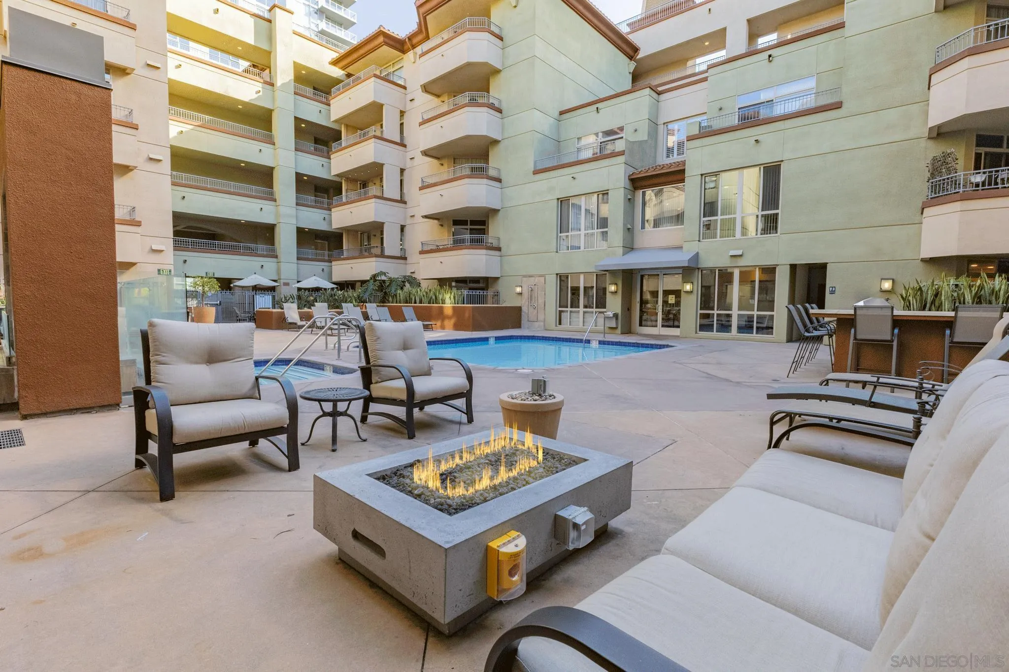 https://cdn.realtyfeed.com/cdn/127/260023893/aa51a9f63e92c67d5c3461b9c048ca6e.webp