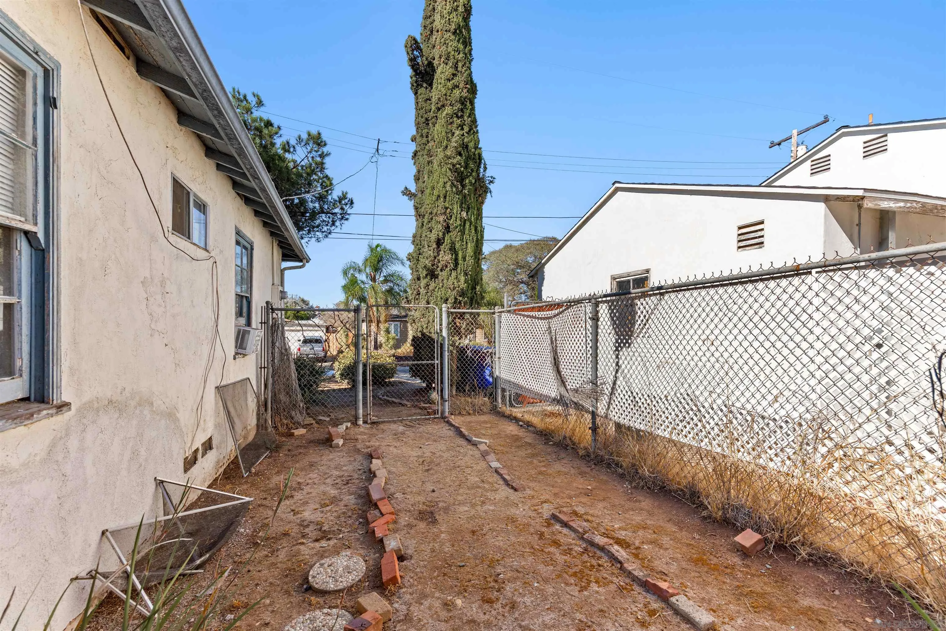 https://cdn.realtyfeed.com/cdn/127/260023897/1d6ca61592f457d0fa4697e60b7832a9.webp