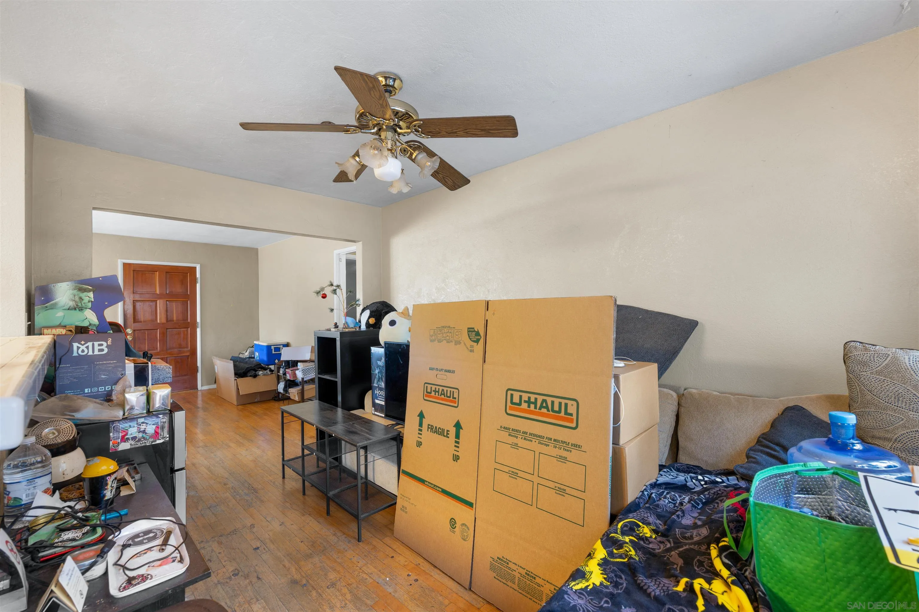 https://cdn.realtyfeed.com/cdn/127/260023897/9192b85c41178e26831936765dd59a8b.webp