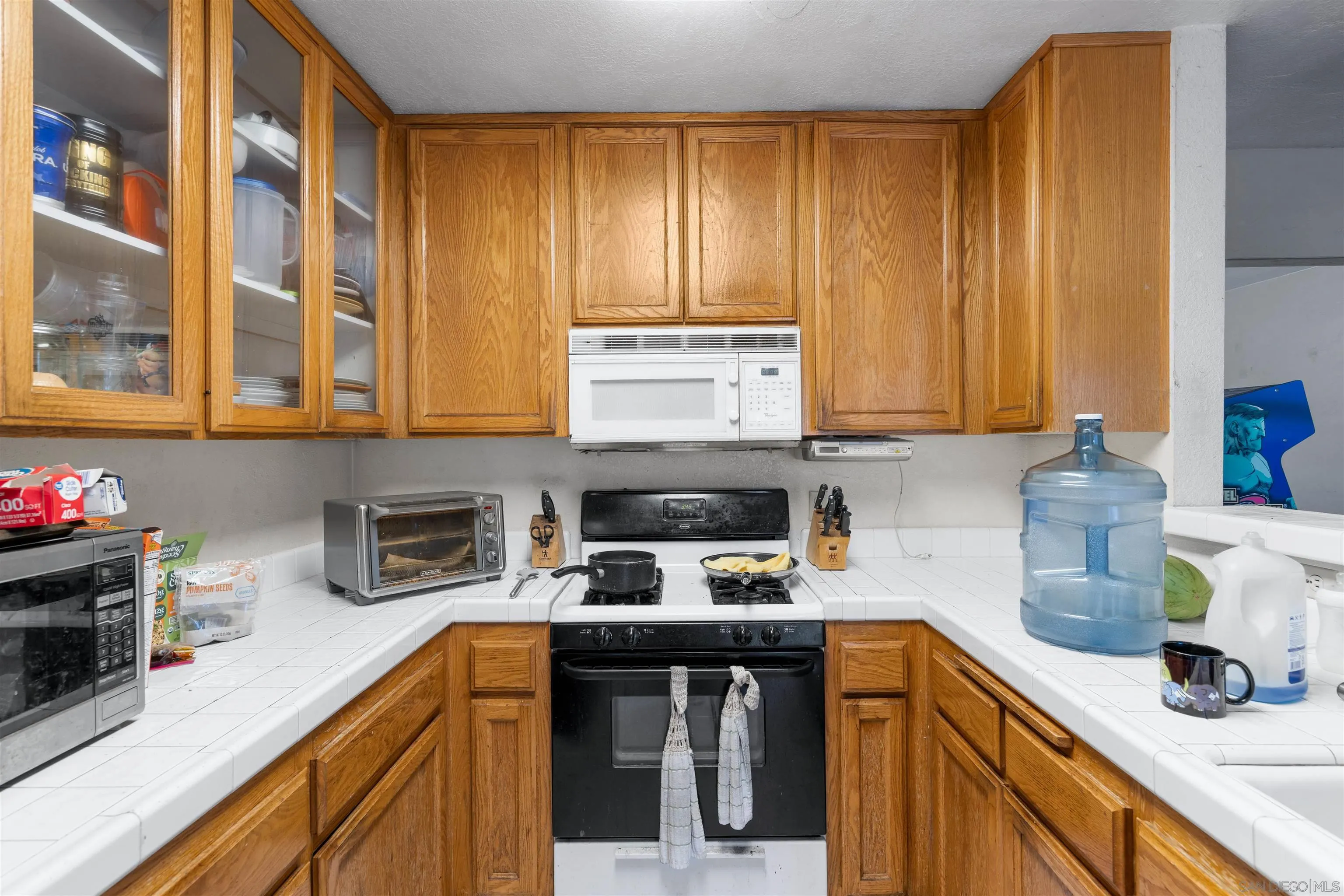 https://cdn.realtyfeed.com/cdn/127/260023897/c03340056698bb8c3d835a2f332ad284.webp