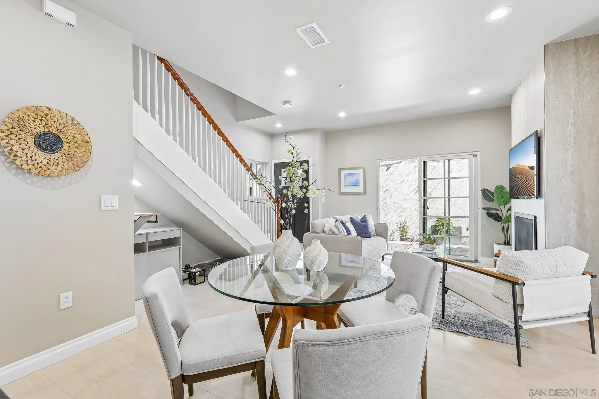 https://cdn.realtyfeed.com/cdn/127/260023898/3a6c73aba3819d8e1e32a3b48416fee0.webp