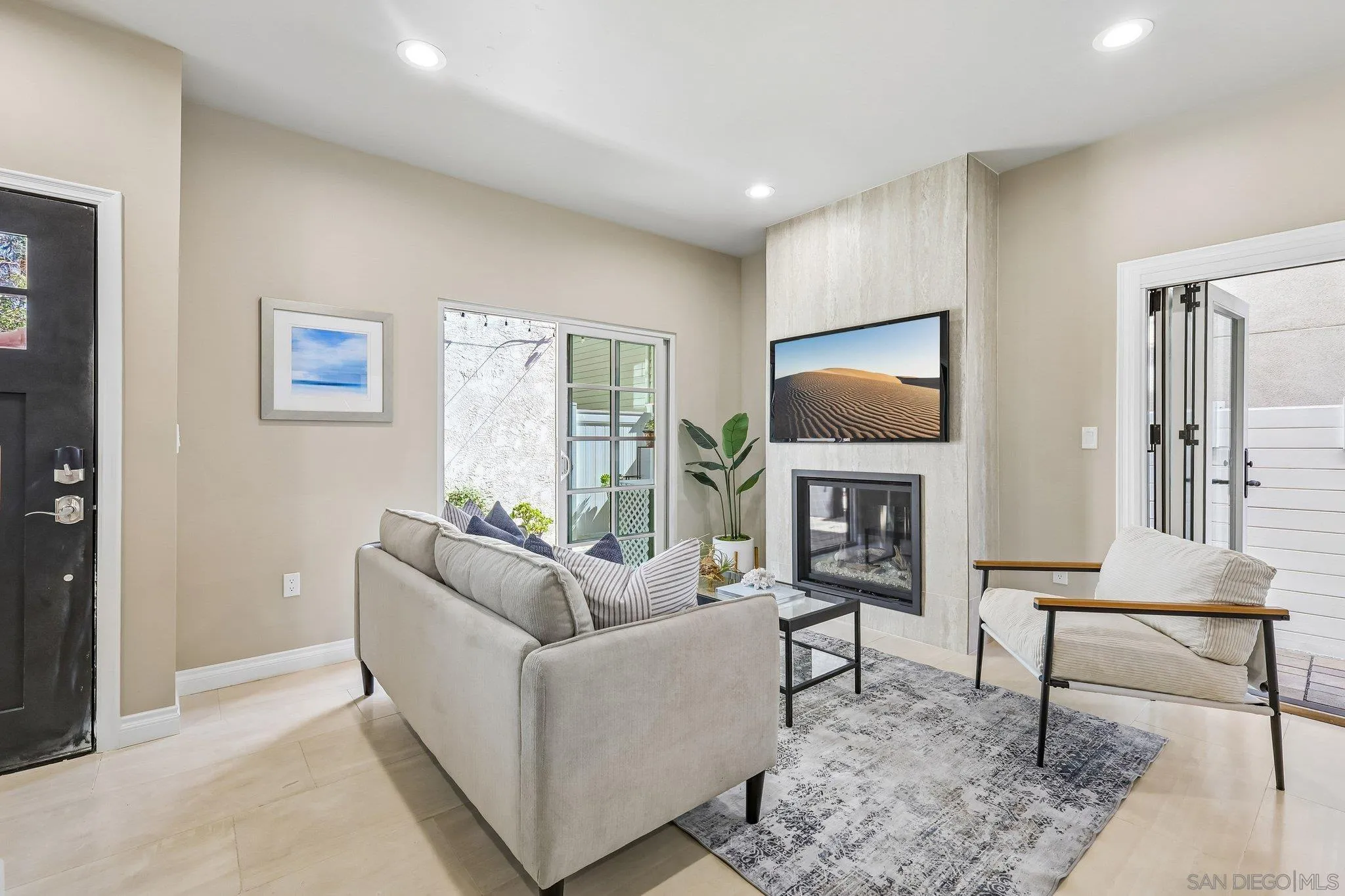 https://cdn.realtyfeed.com/cdn/127/260023898/4dbc214dc5a2a1f2e4de15c662a8e565.webp