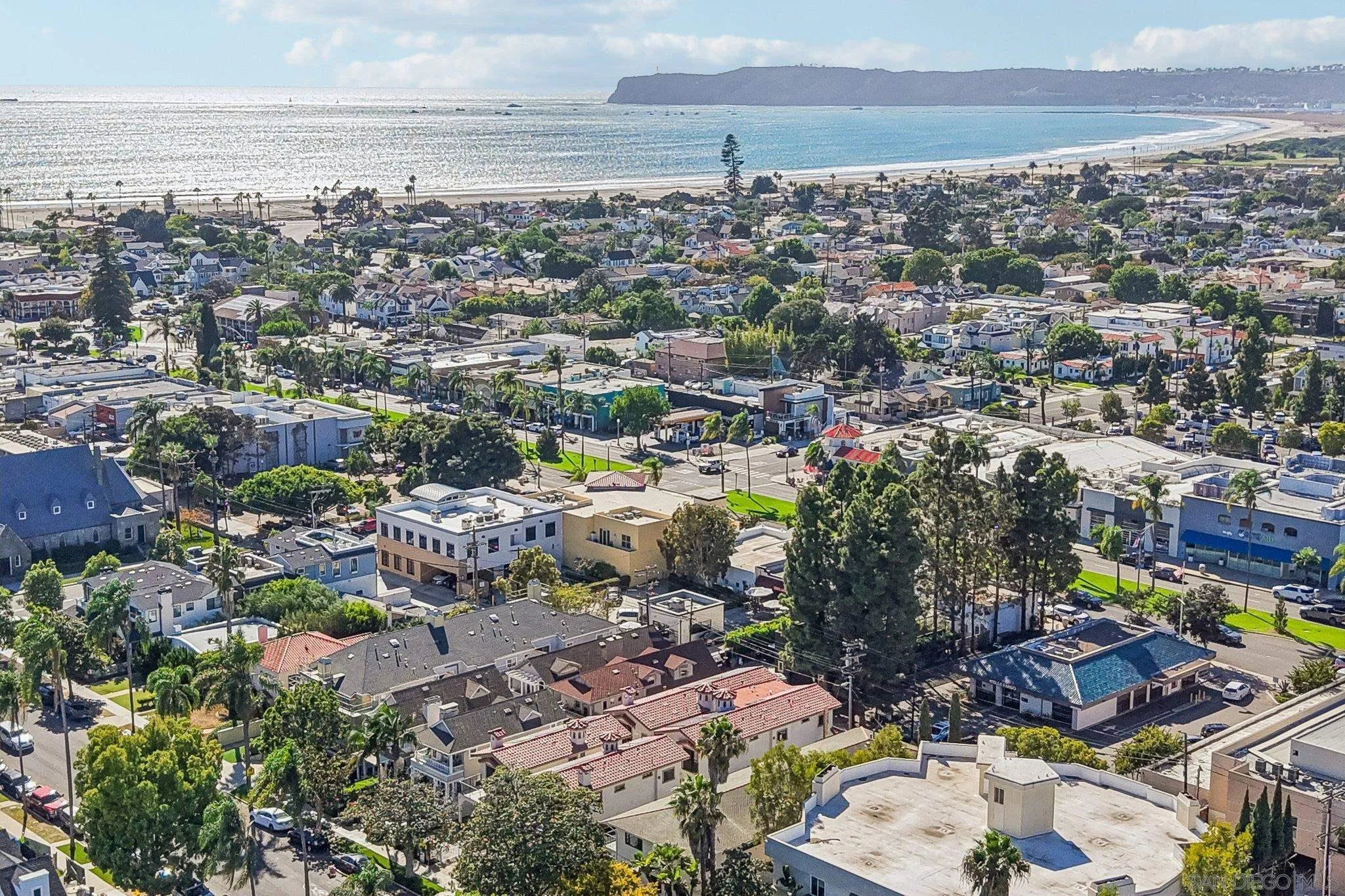 https://cdn.realtyfeed.com/cdn/127/260023898/5057cb704d76ac796bd9ddcd6f74da4a.webp