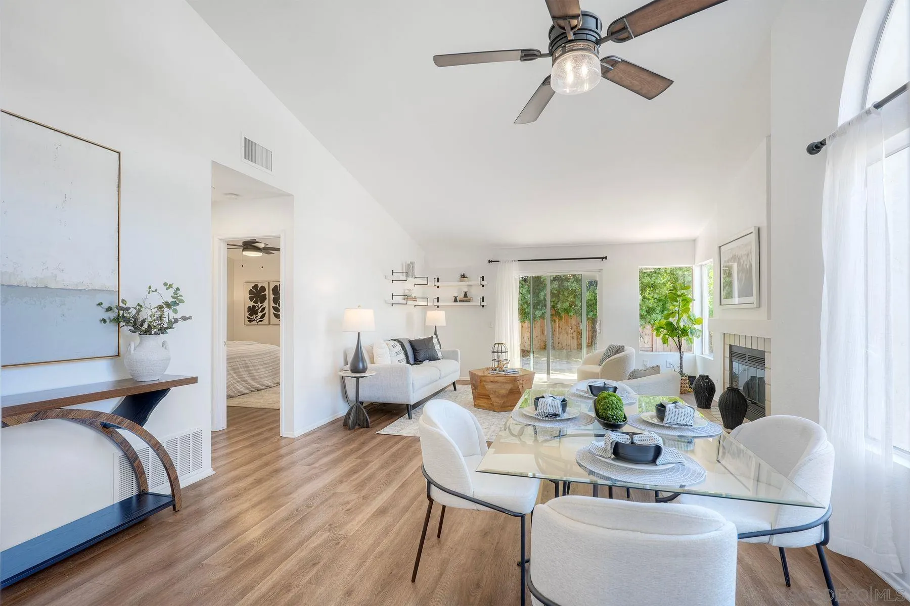 https://cdn.realtyfeed.com/cdn/127/260023900/1468453689baed72e6a152add60b1d3d.webp