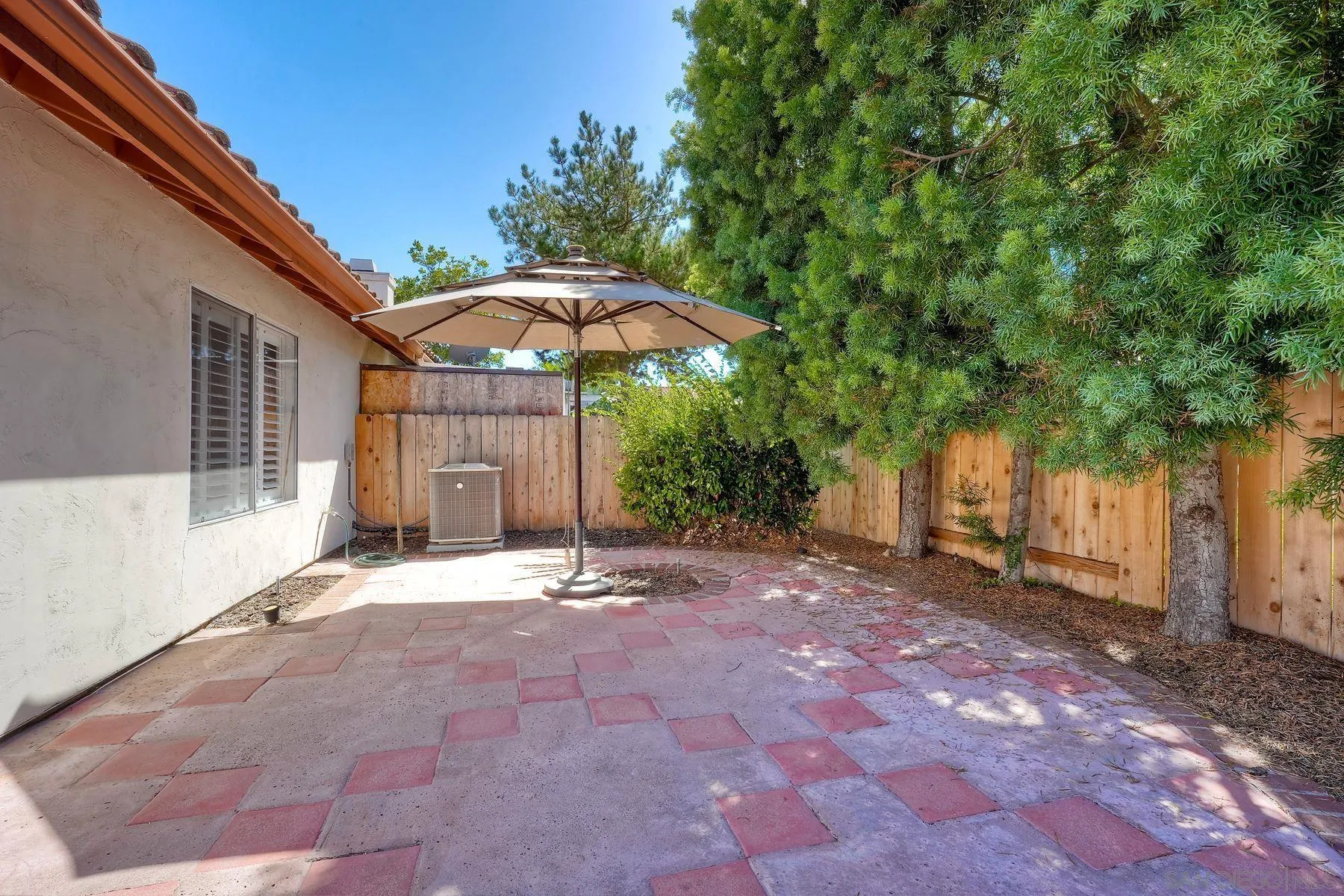 https://cdn.realtyfeed.com/cdn/127/260023900/35118e69ac200281336e7fec61f8b43c.webp