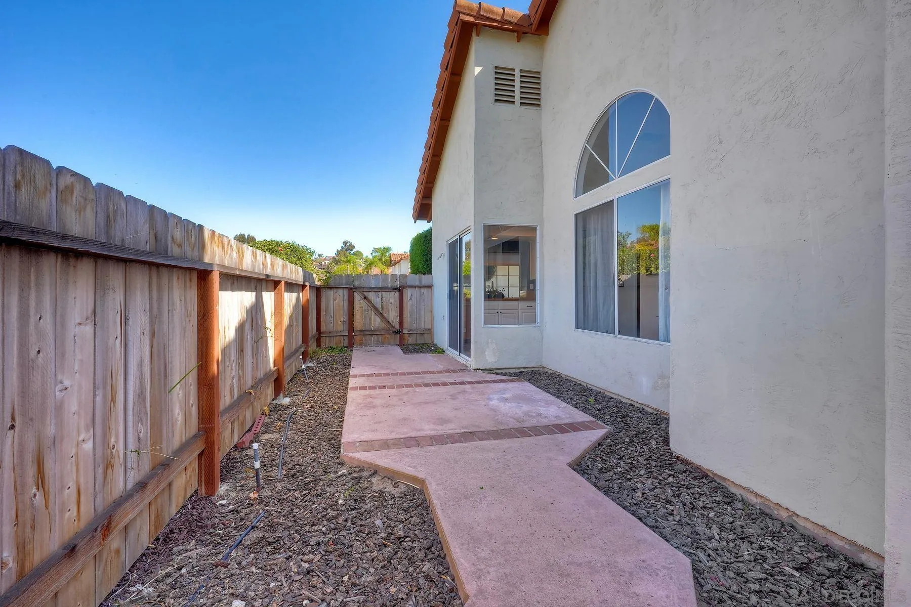 https://cdn.realtyfeed.com/cdn/127/260023900/5066360ae21ef43937df8ff860b1d0f3.webp