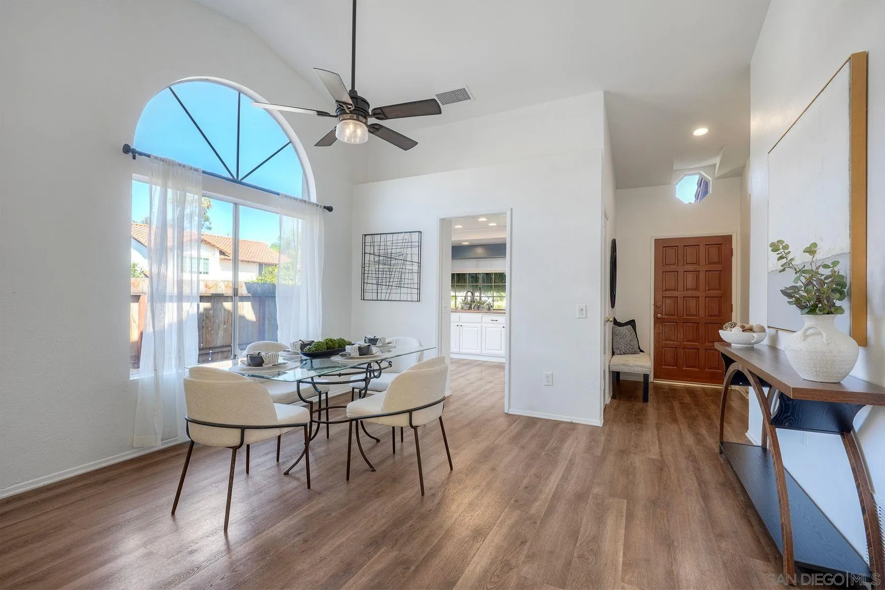 https://cdn.realtyfeed.com/cdn/127/260023900/62c576c285b91c892369572cd46d8c15.webp