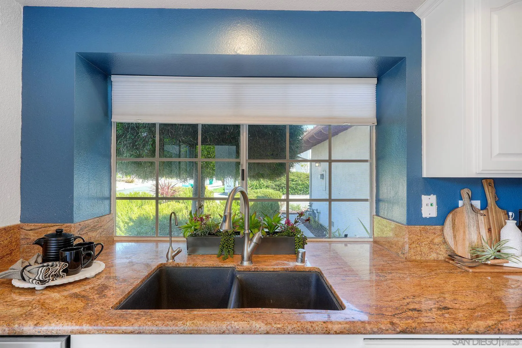 https://cdn.realtyfeed.com/cdn/127/260023900/b2d4083b44f755d1a894be07778d1e45.webp