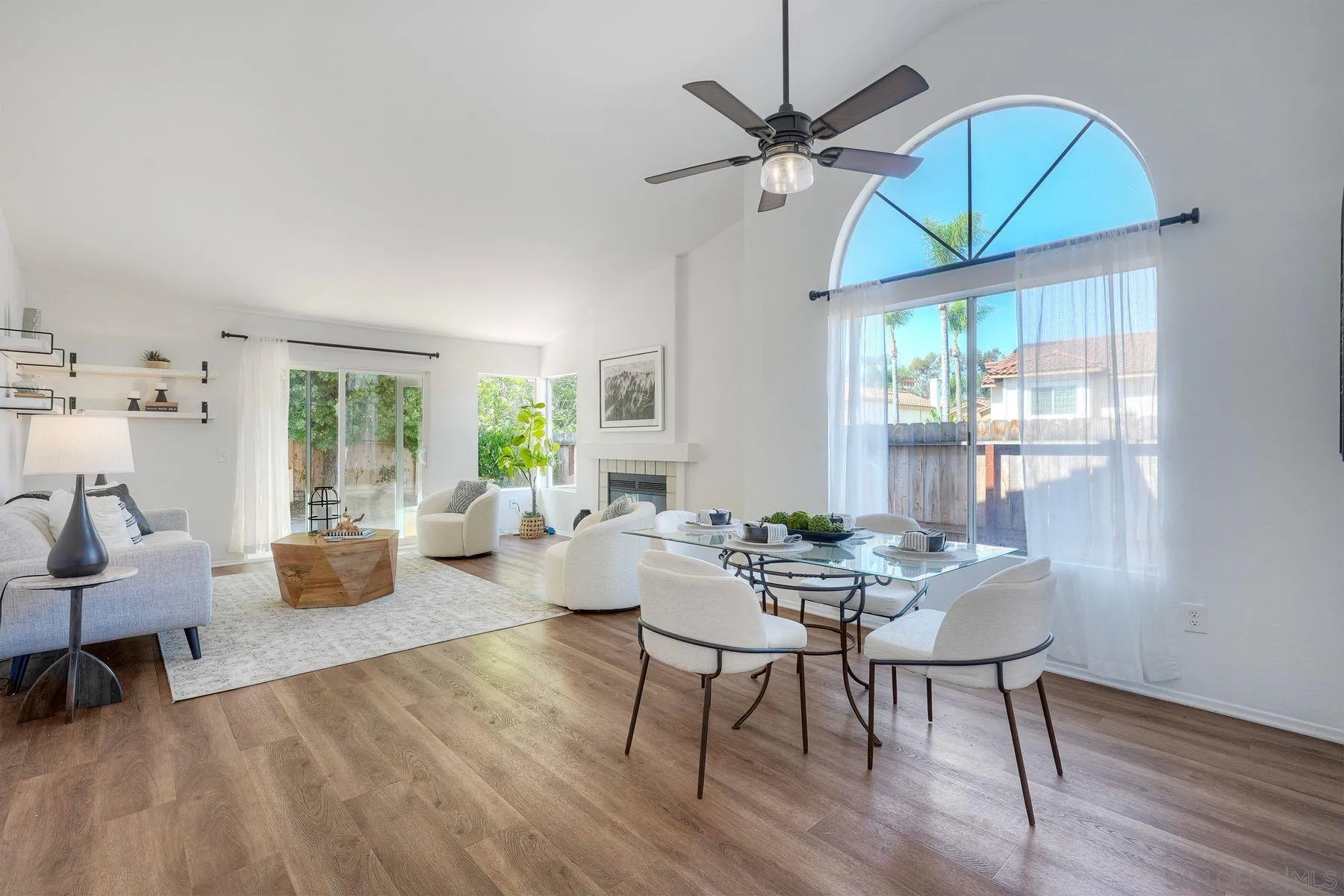 https://cdn.realtyfeed.com/cdn/127/260023900/e98e557a09187b79e1da54f305bcb9a2.webp