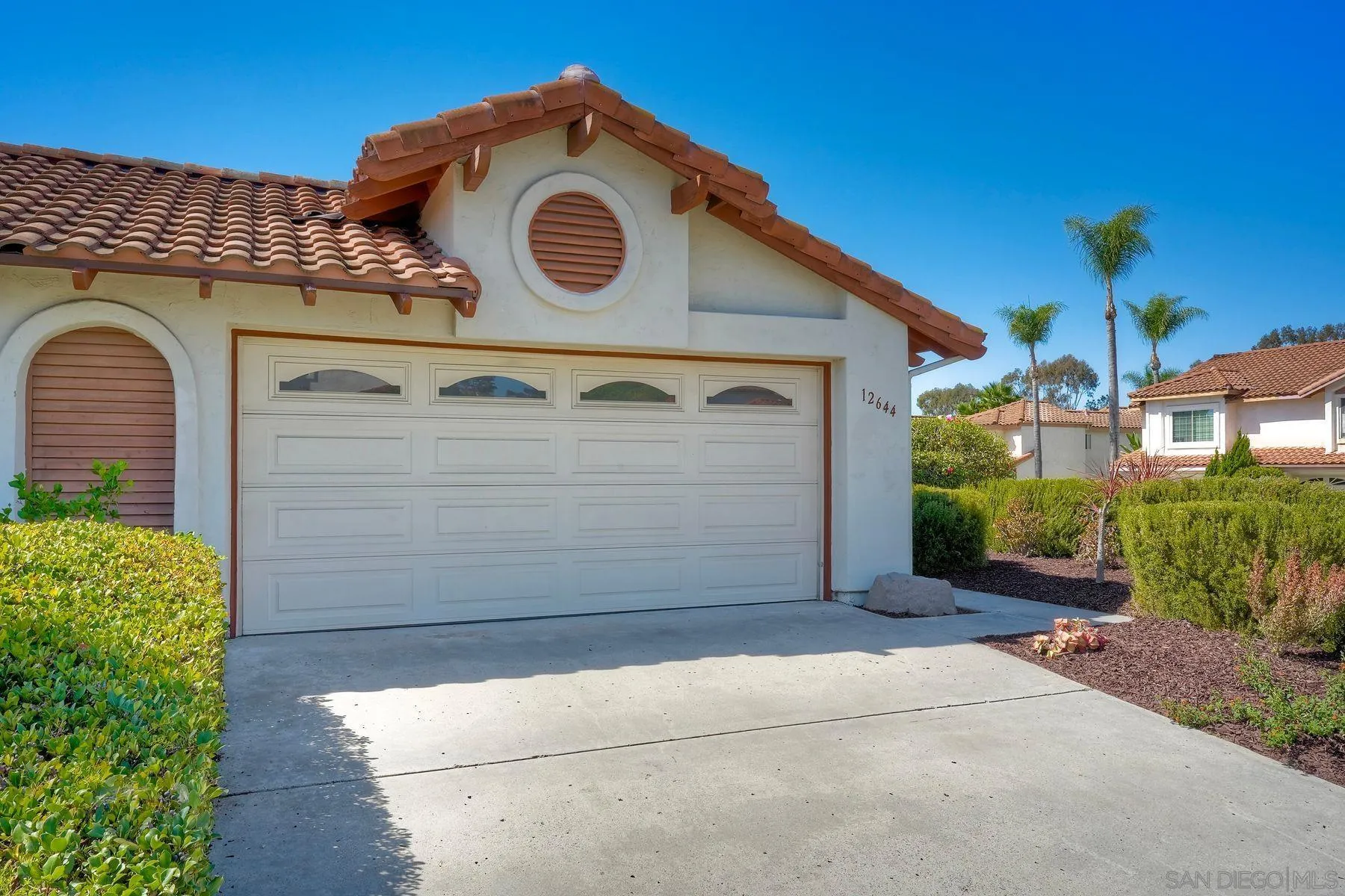 https://cdn.realtyfeed.com/cdn/127/260023900/ead3fd169e1147d8462fb07e0c1c2a6e.webp