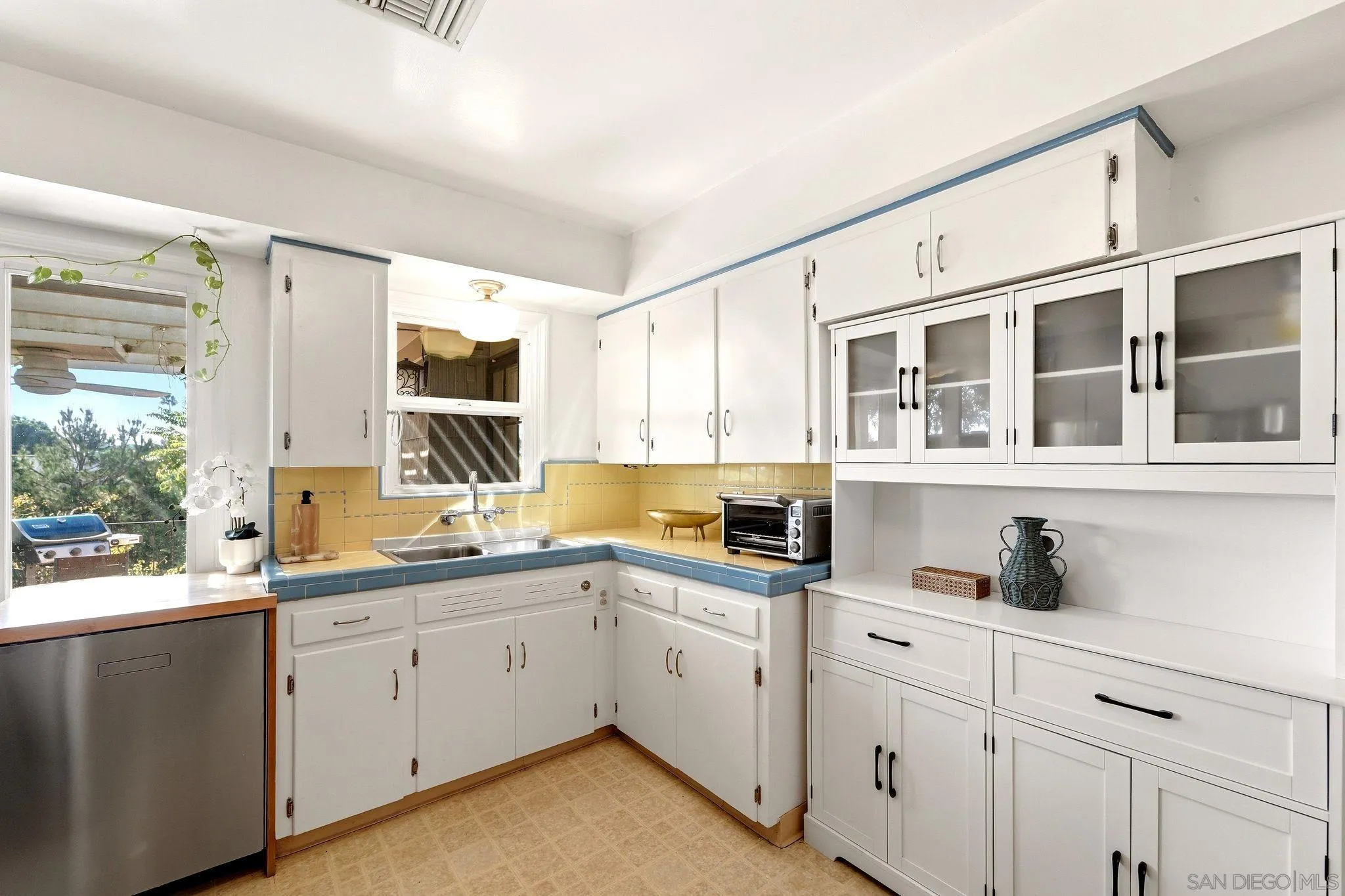 https://cdn.realtyfeed.com/cdn/127/260023901/b09f1c55ec2a42df821183f9ab9c447e.webp