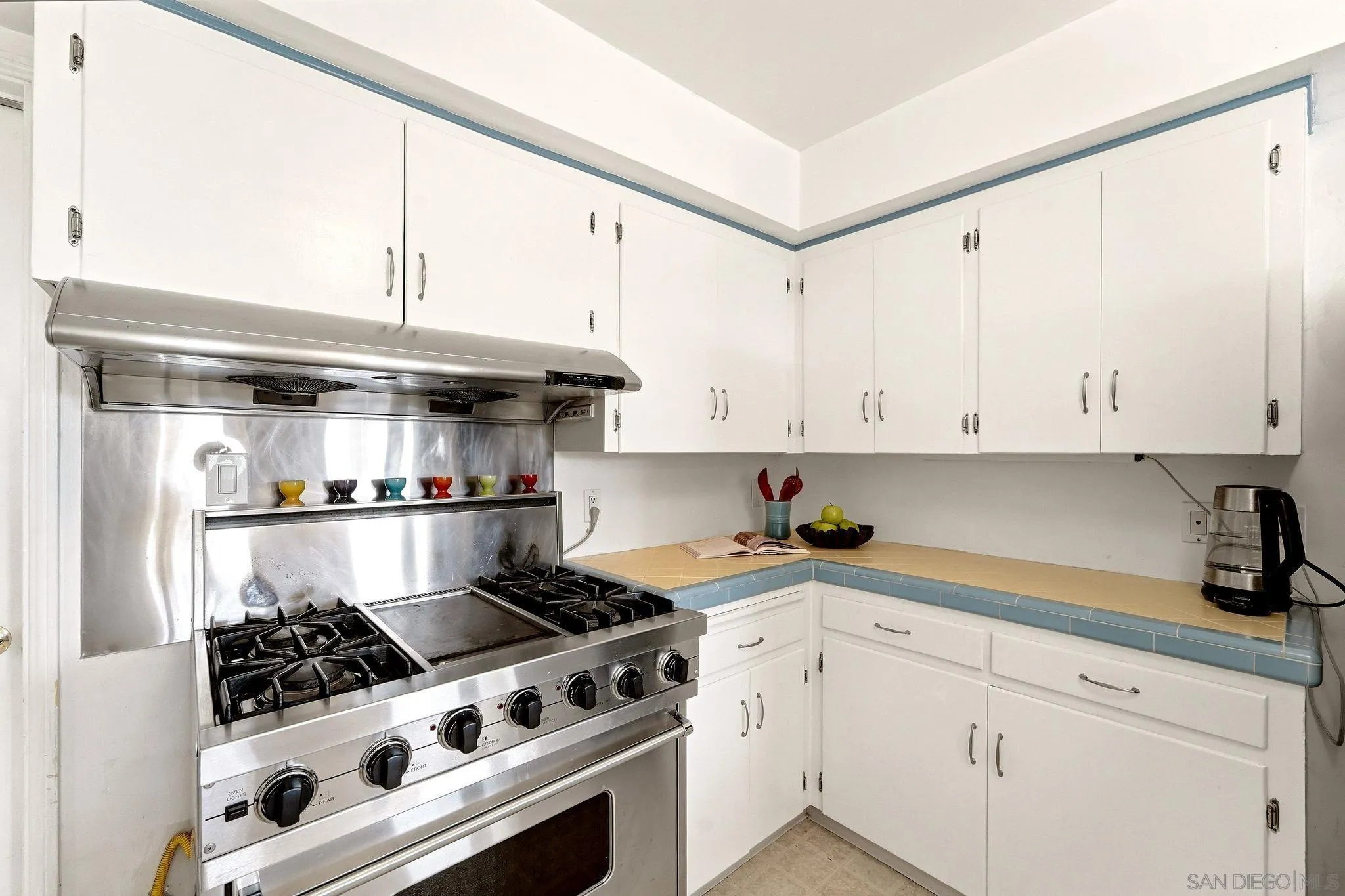 https://cdn.realtyfeed.com/cdn/127/260023901/e1edc9996aed77304a7c7ef4e8488e62.webp