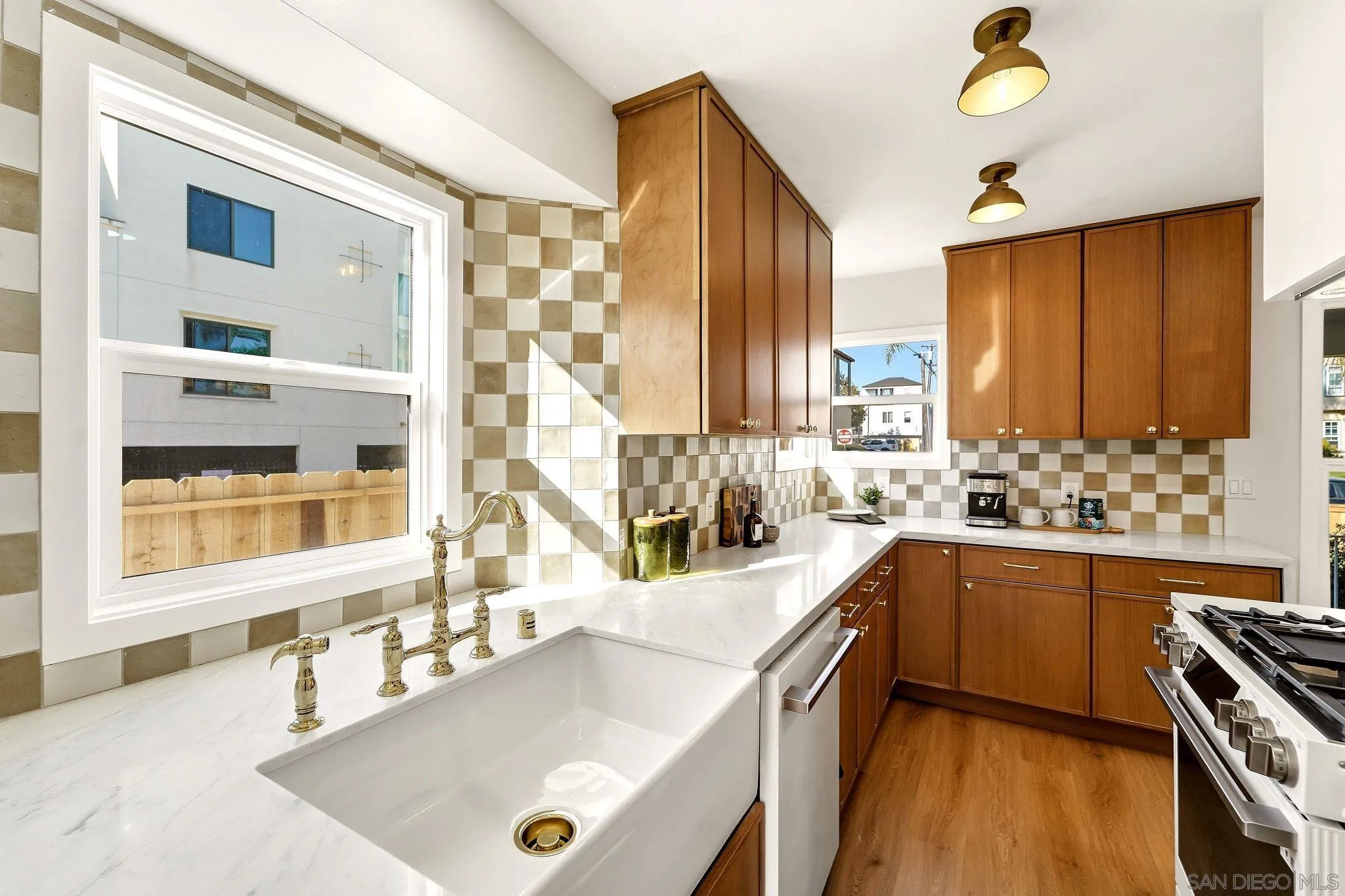 https://cdn.realtyfeed.com/cdn/127/260023906/04586bda2694df7c676f10d51e1118c4.webp