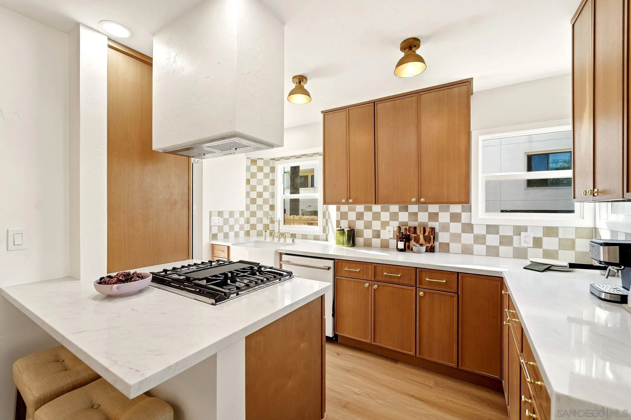 https://cdn.realtyfeed.com/cdn/127/260023906/6dc71f0ded7047997381a3aa22f5ebba.webp