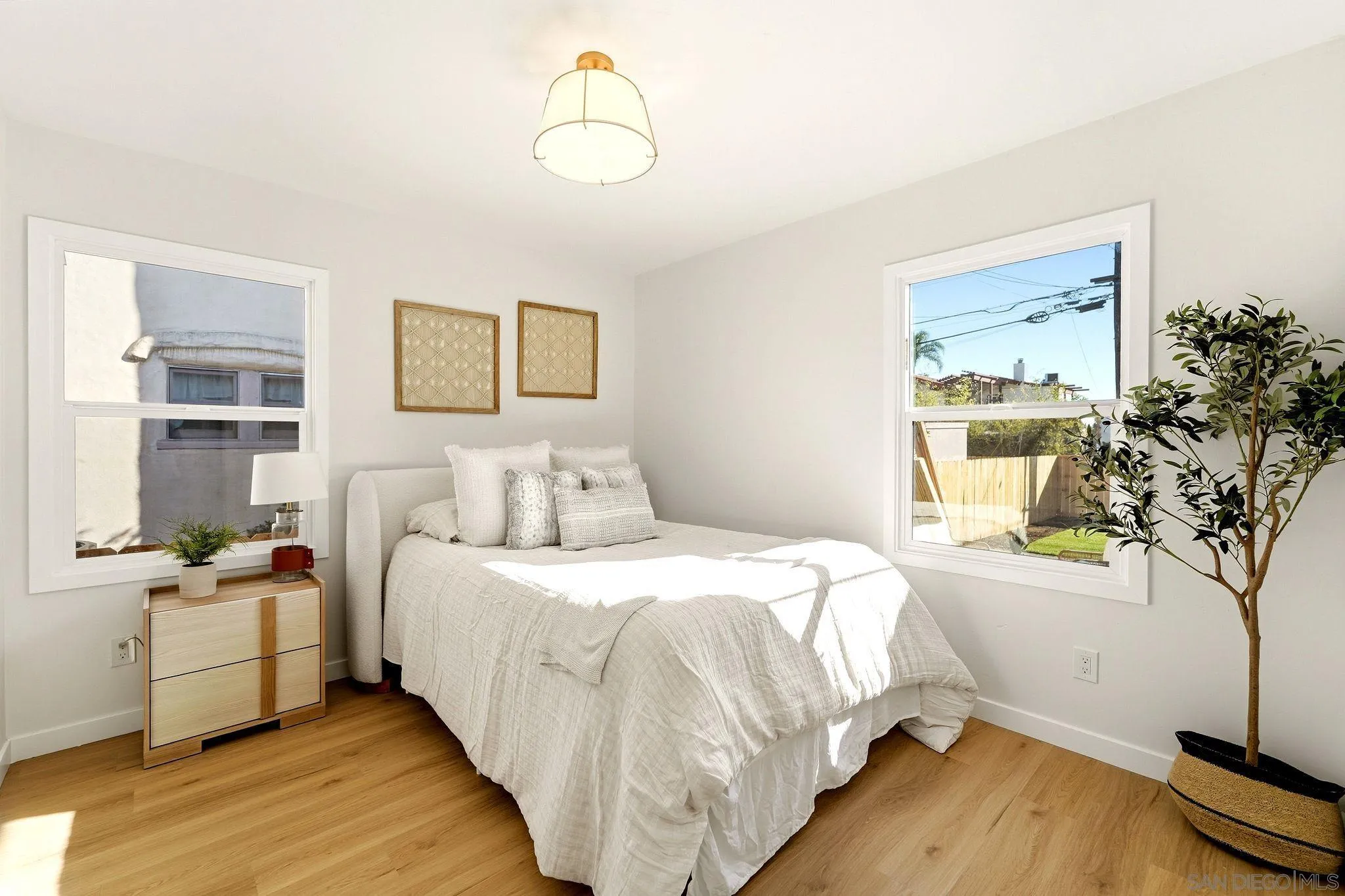 https://cdn.realtyfeed.com/cdn/127/260023906/b3e73b48d1ef77e4a26ef6c8ab00dc0d.webp